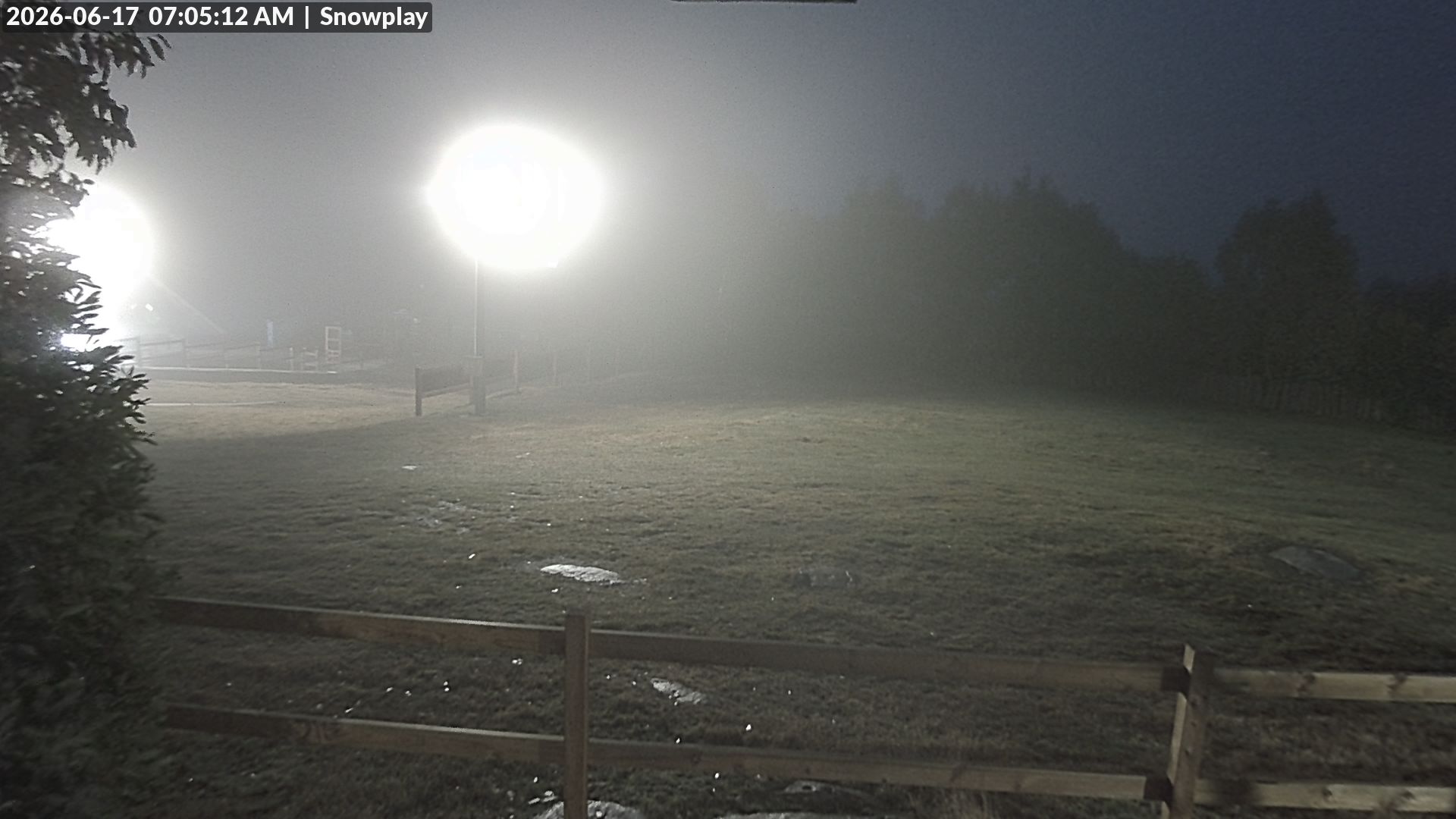 Lake Mountain Snow Play Area snow cam captured at 16 June 2026, 9:07 pm