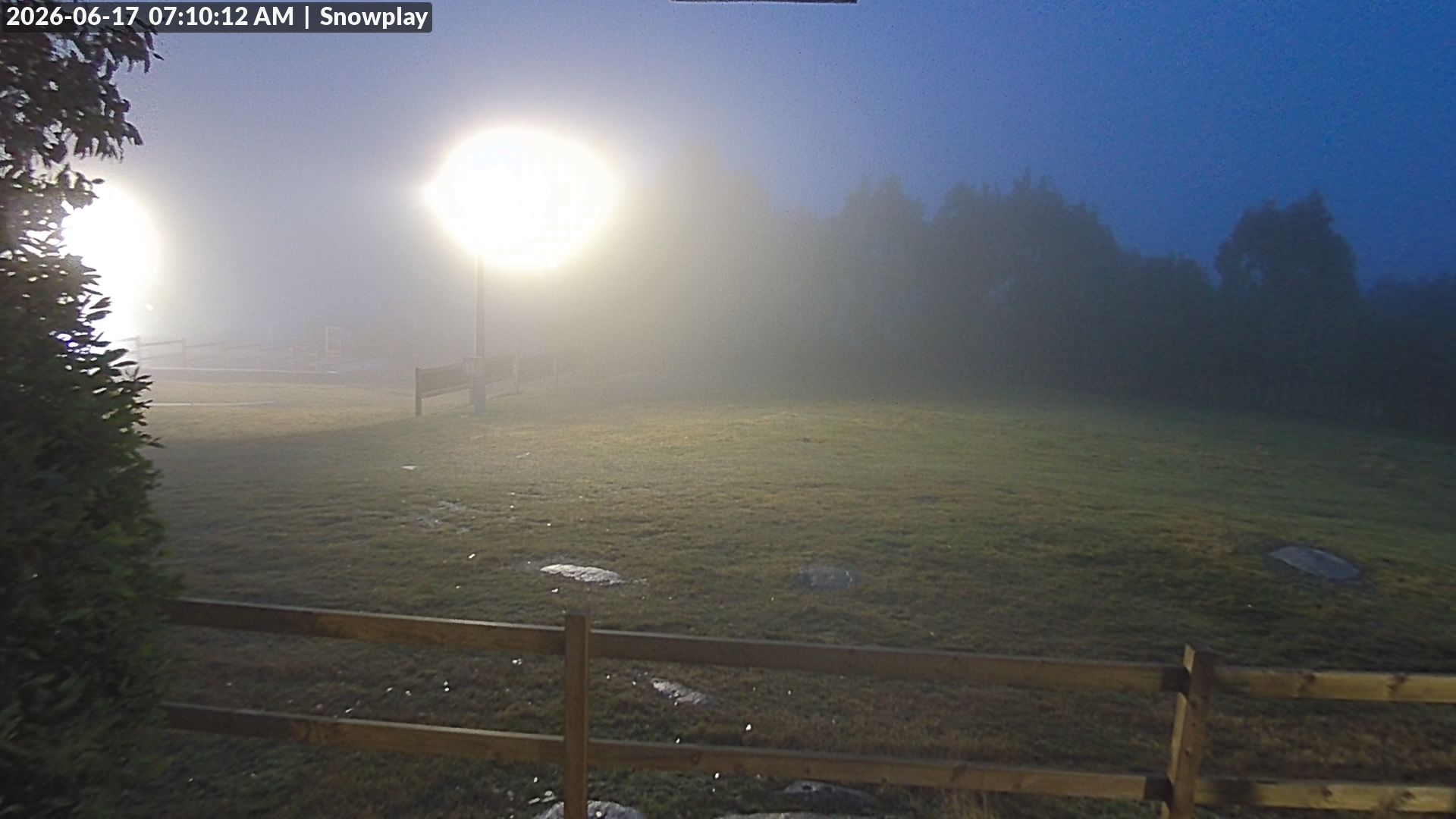 Lake Mountain Snow Play Area snow cam captured at 16 June 2026, 9:13 pm