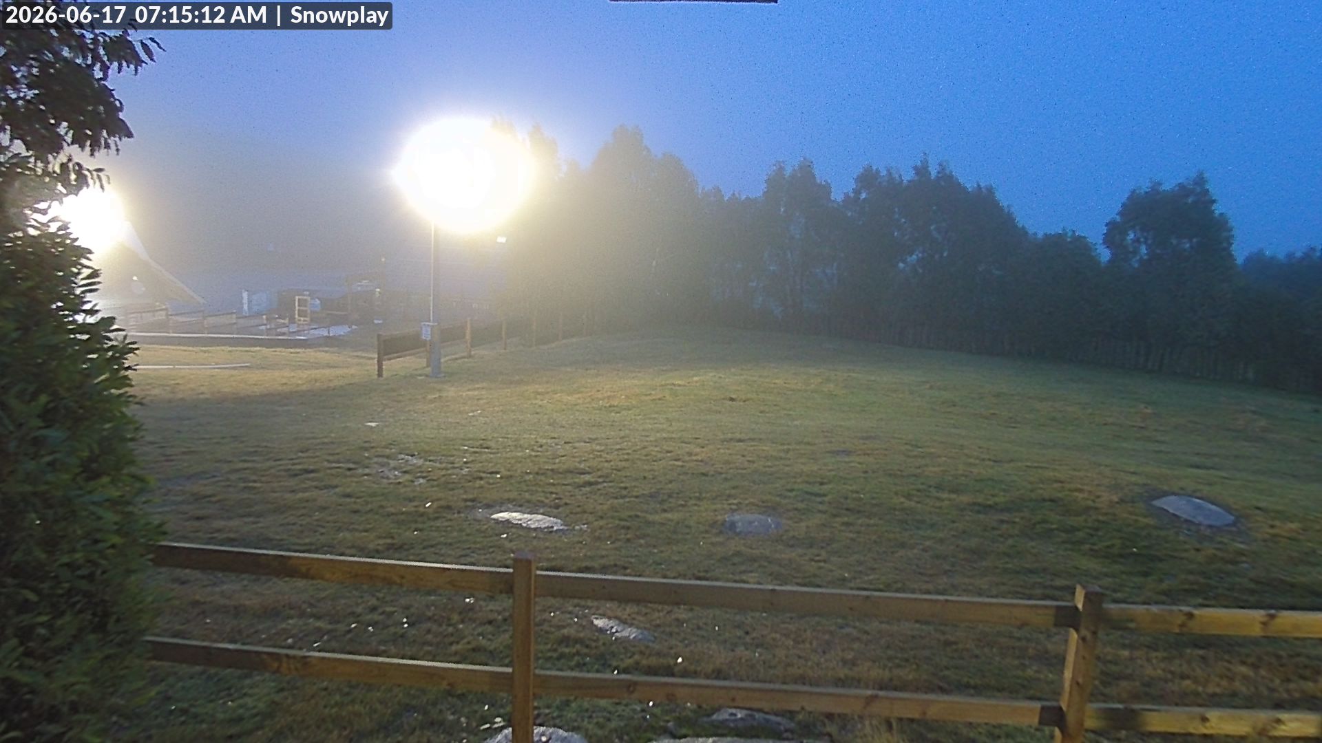Lake Mountain Snow Play Area snow cam captured at 16 June 2026, 9:19 pm
