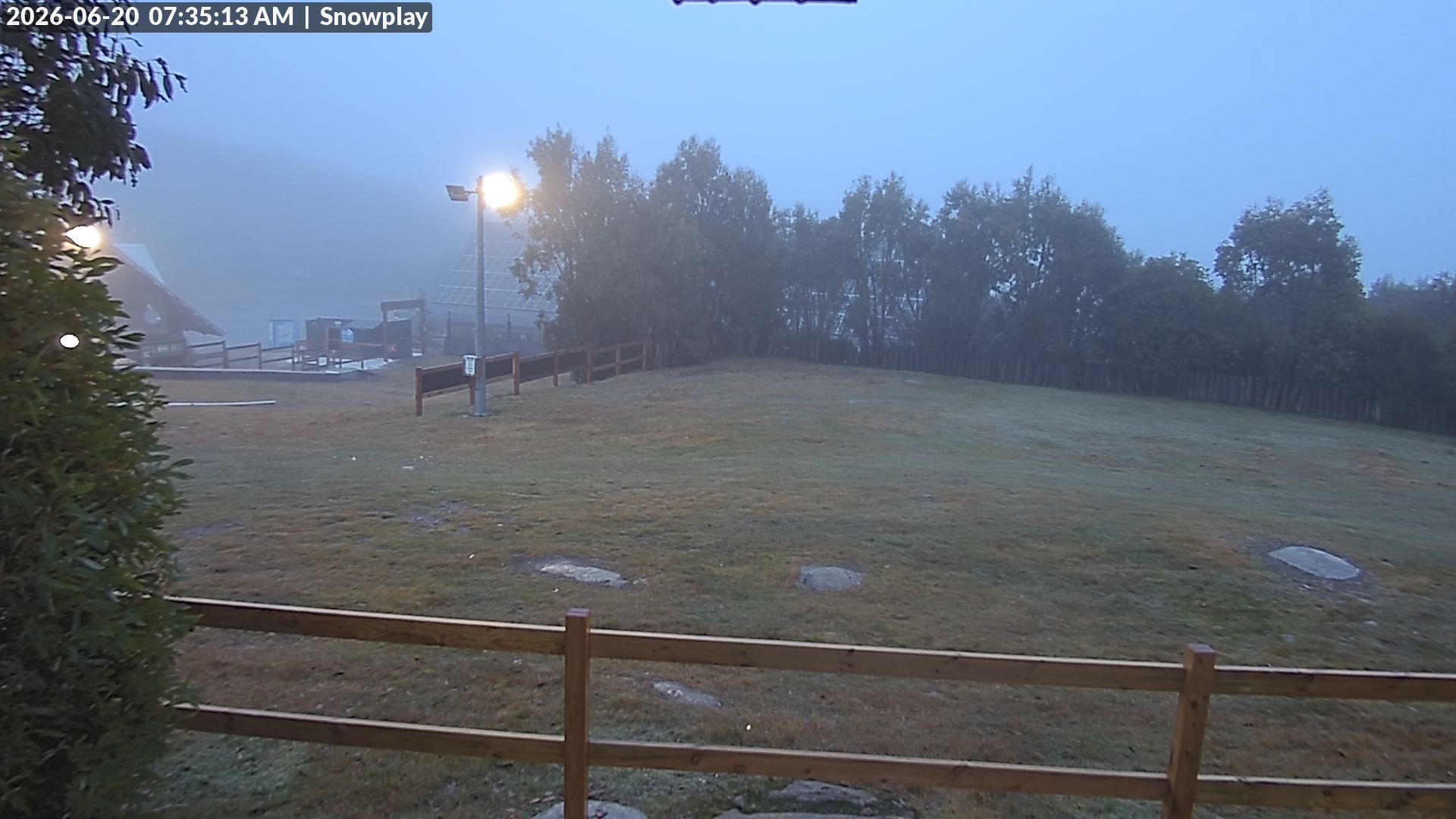 Lake Mountain Snow Play Area snow cam captured at 19 June 2026, 9:38 pm