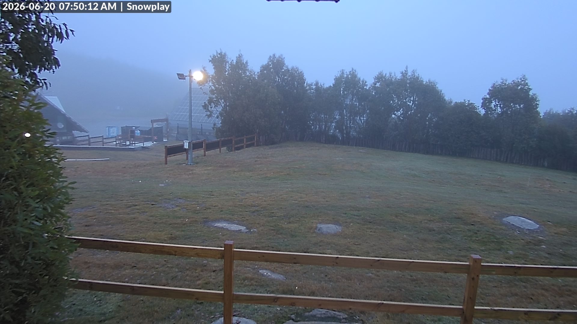 Lake Mountain Snow Play Area snow cam captured at 19 June 2026, 9:50 pm