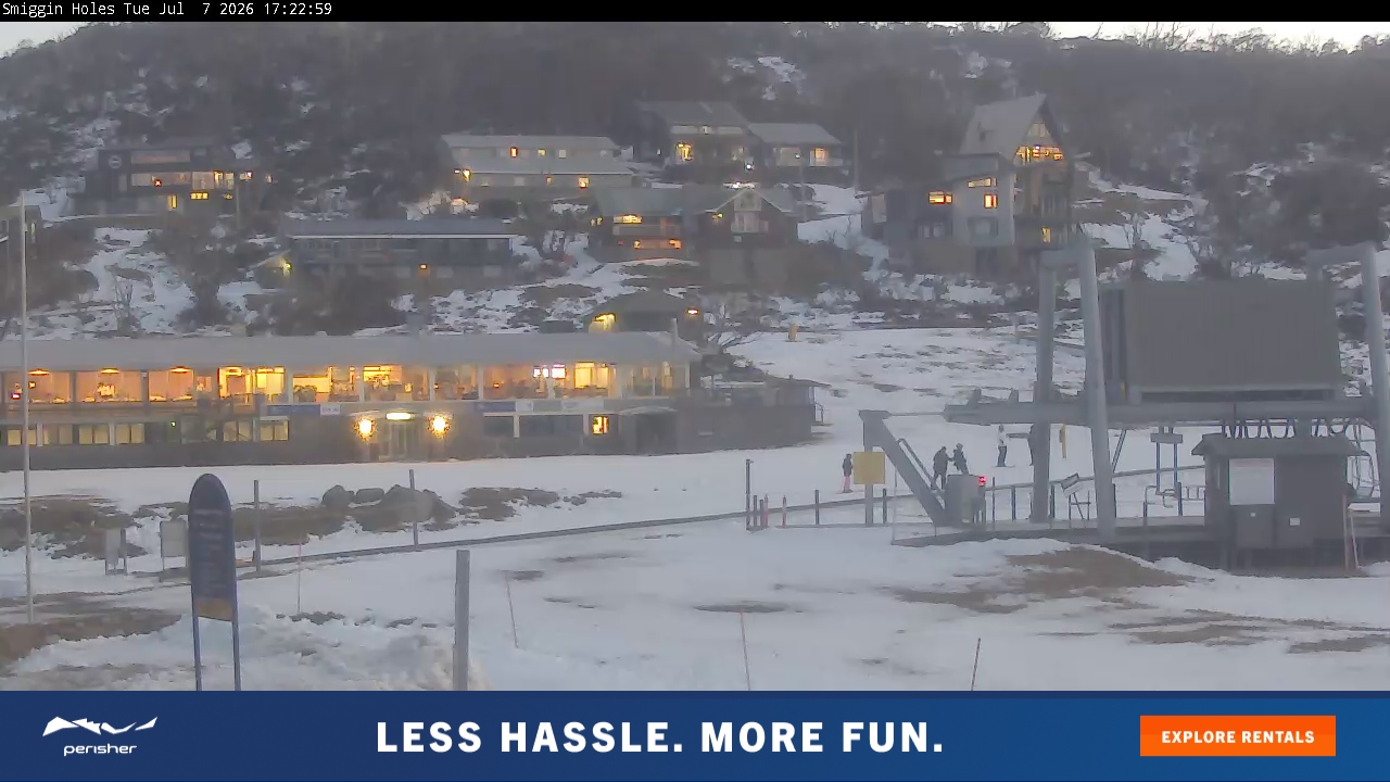Perisher Smiggin Holes snow cam captured at 7 July 2026 at 5:32 pm AEST