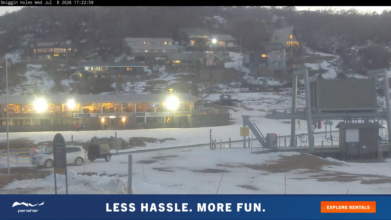 Perisher Smiggin Holes snow cam captured at 8 July 2026 at 5:33 pm AEST