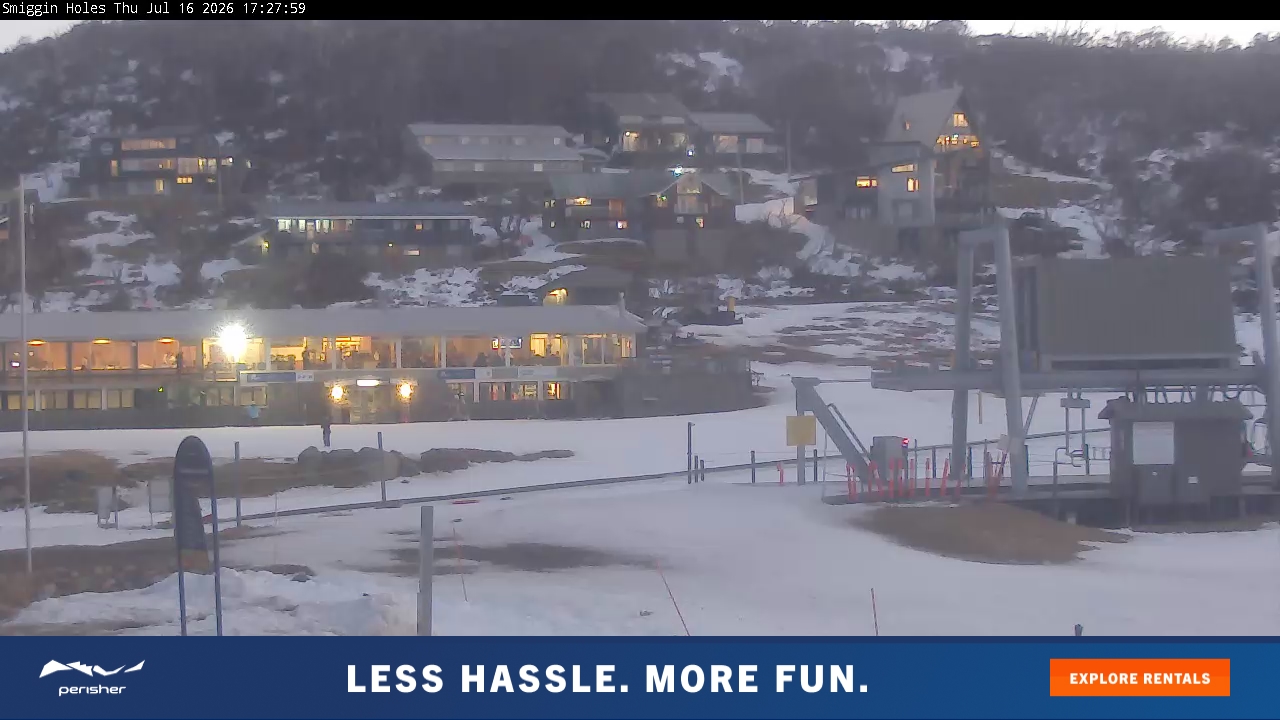 Perisher Smiggin Holes snow cam captured at 16 July 2026 at 5:30 pm AEST