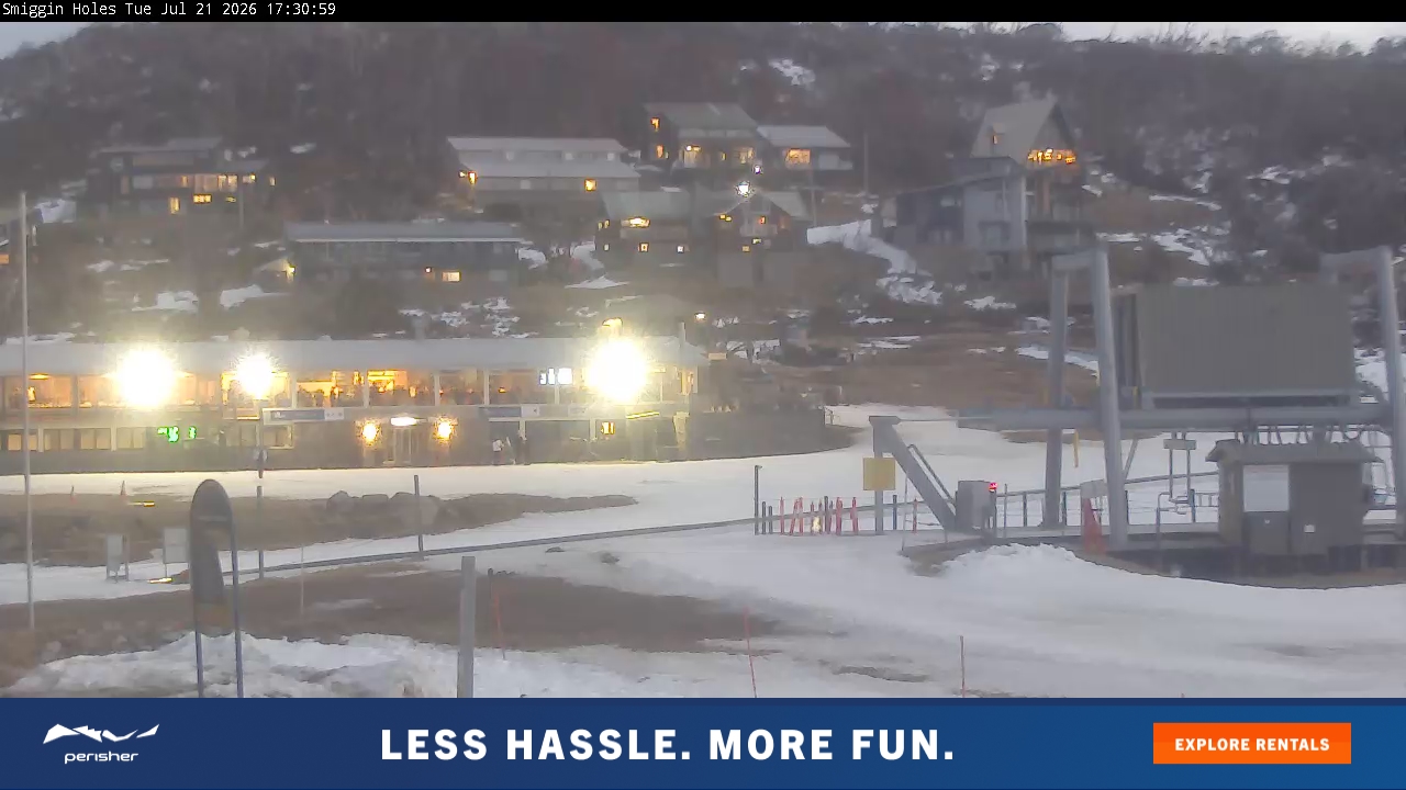 Perisher Smiggin Holes snow cam captured at 21 July 2026 at 5:38 pm AEST