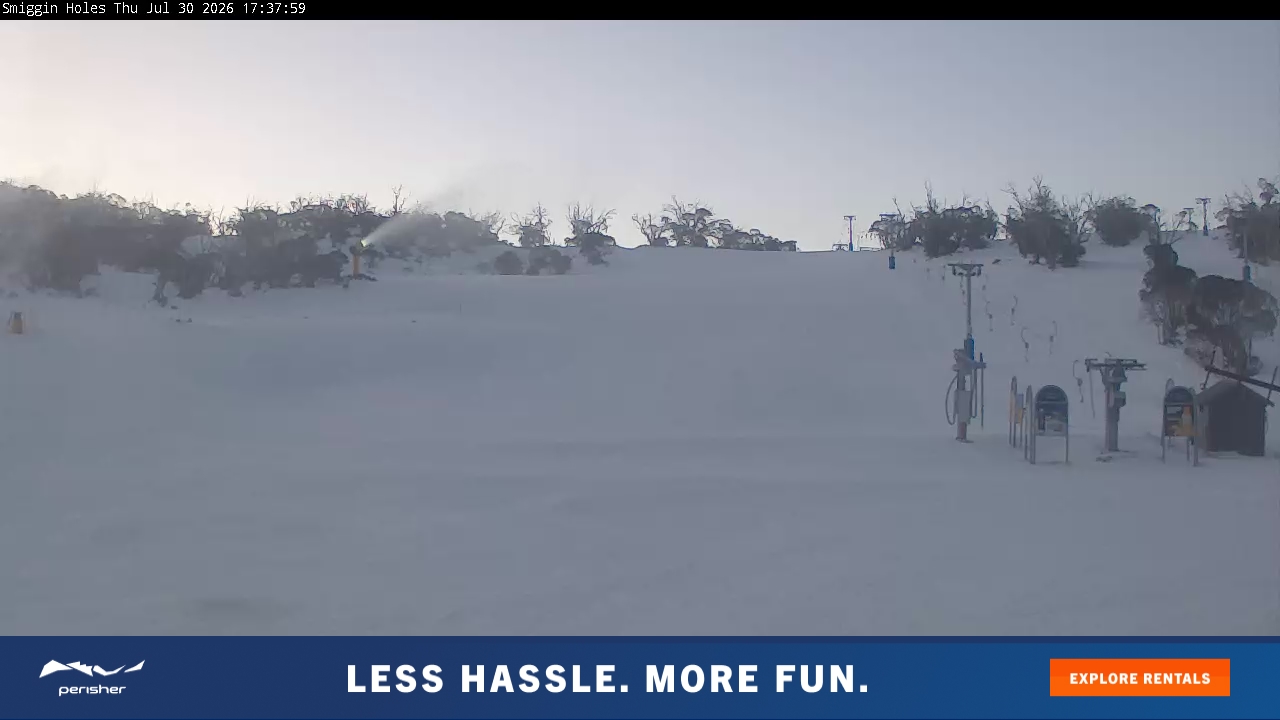 Perisher Smiggin Holes snow cam captured at 30 July 2026 at 5:38 pm AEST