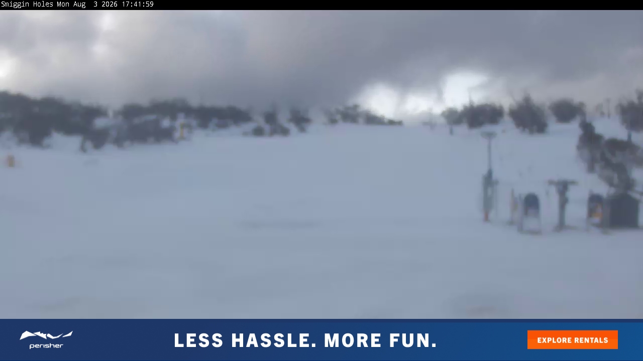 Perisher Smiggin Holes snow cam captured at 3 August 2026 at 5:52 pm AEST