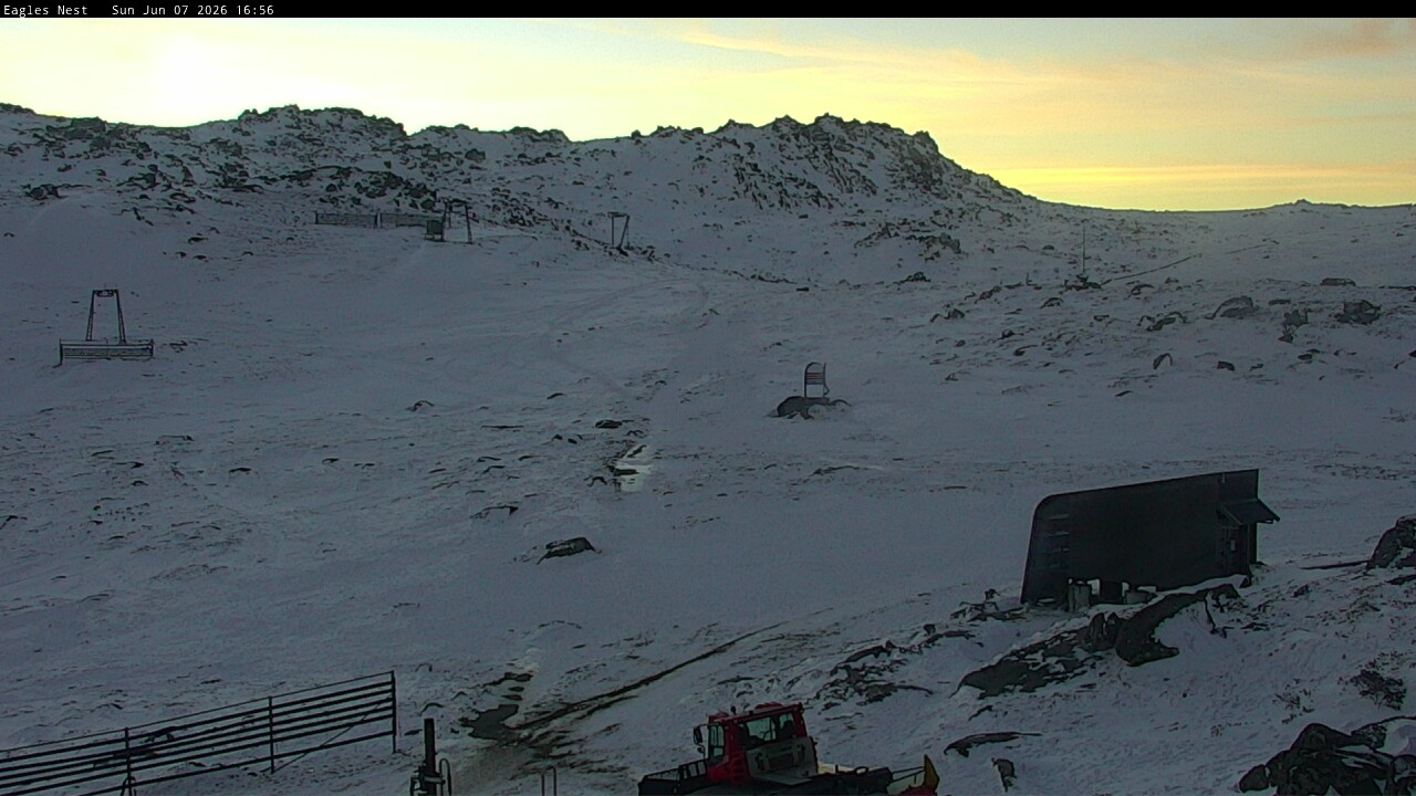 Thredbo Kosciuszko Walking Track snow cam captured at 7 June 2026, 1:05 pm