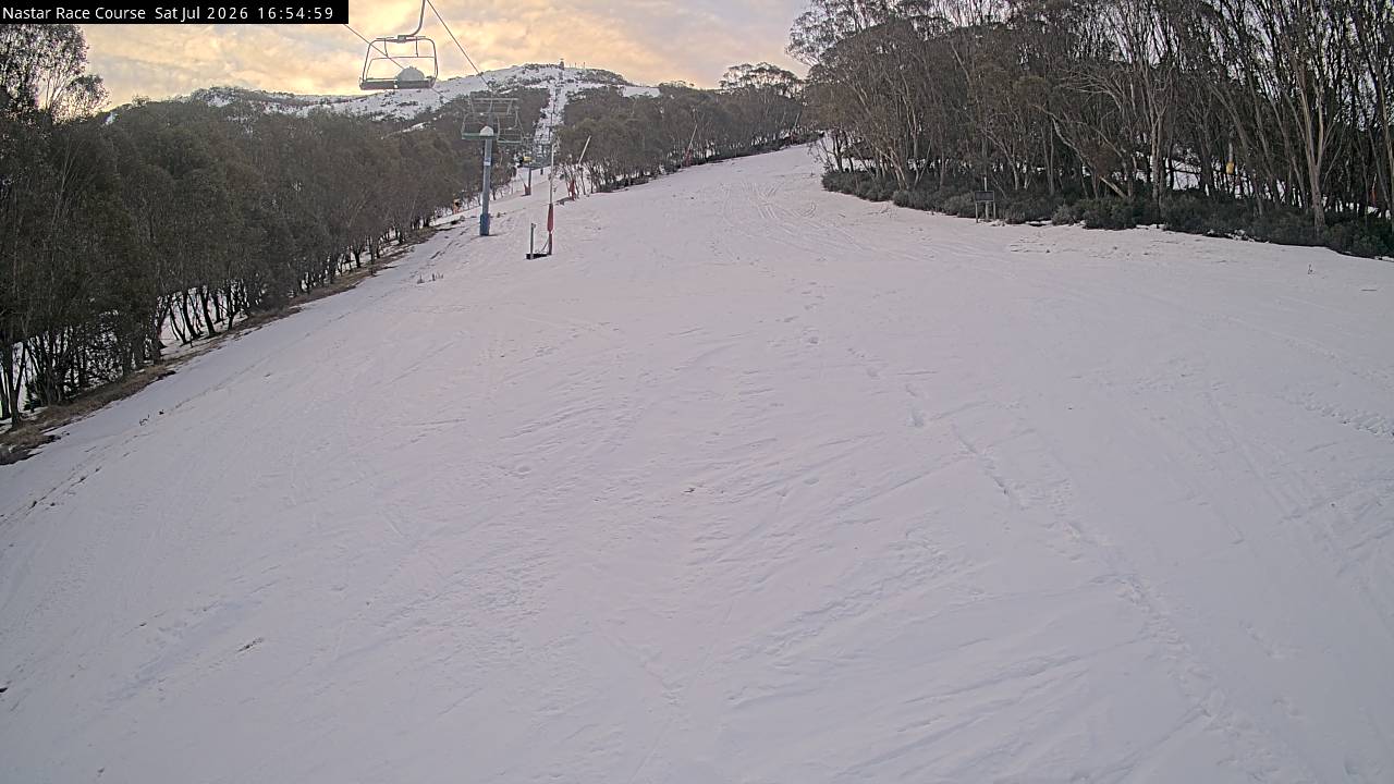 Thredbo Mid-Mountain snow cam captured at 18 July 2026 at 4:59 pm AEST