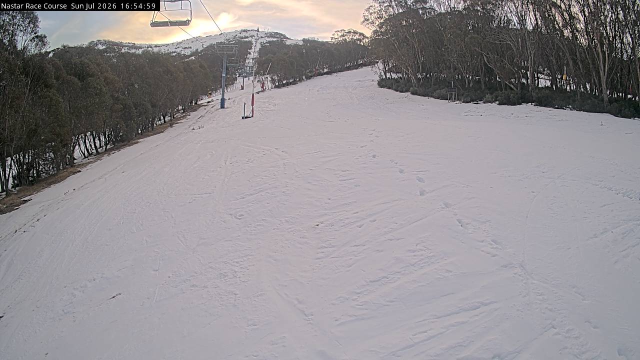 Thredbo Mid-Mountain snow cam captured at 19 July 2026 at 5:00 pm AEST