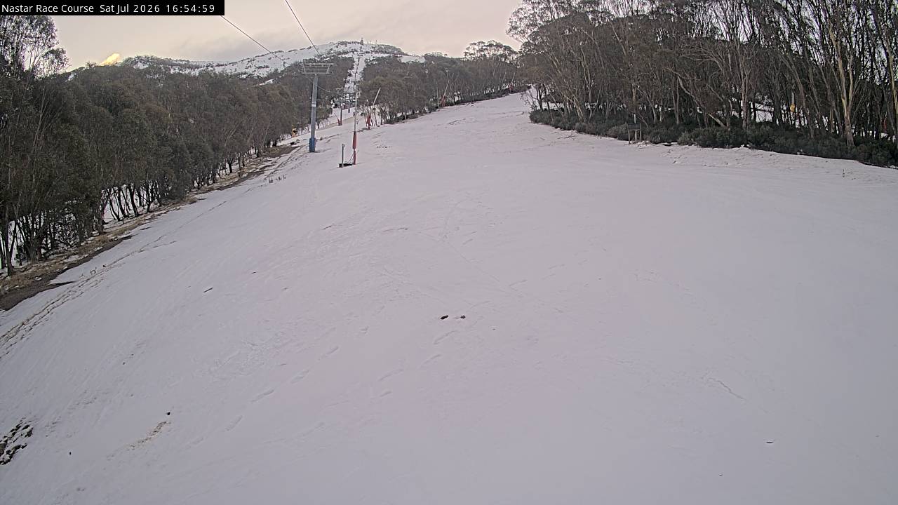 Thredbo Mid-Mountain snow cam captured at 25 July 2026 at 4:57 pm AEST