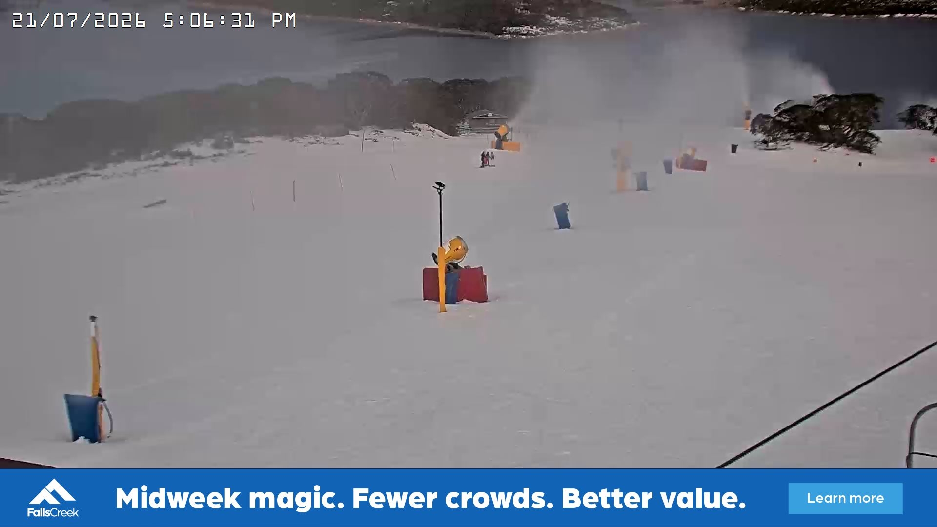 Falls Creek Drover's Dream Lake View snow cam captured at 21 July 2026 at 5:14 pm AEST