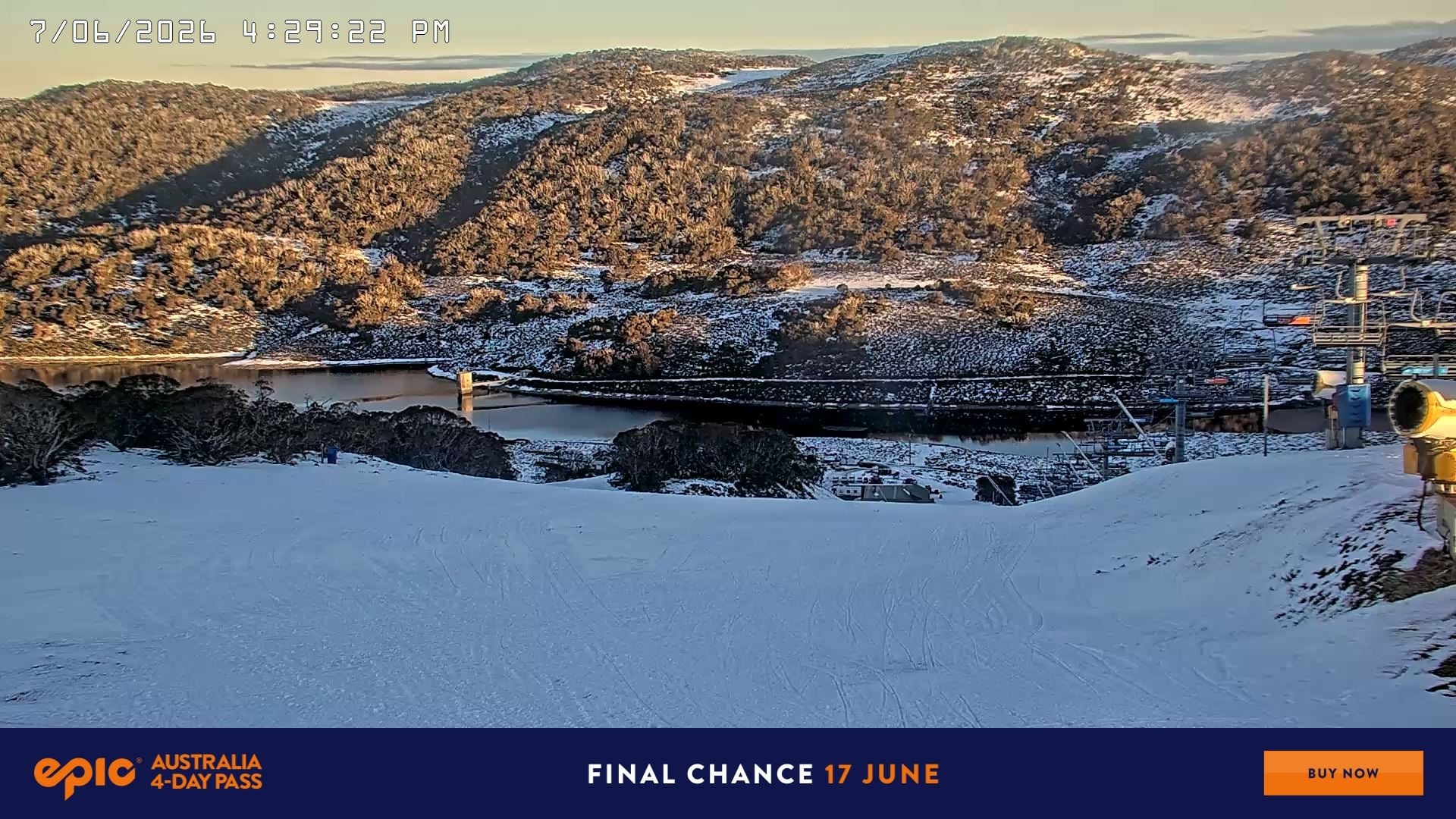 Falls Creek Main Street snow cam captured at 7 June 2026, 6:34 am