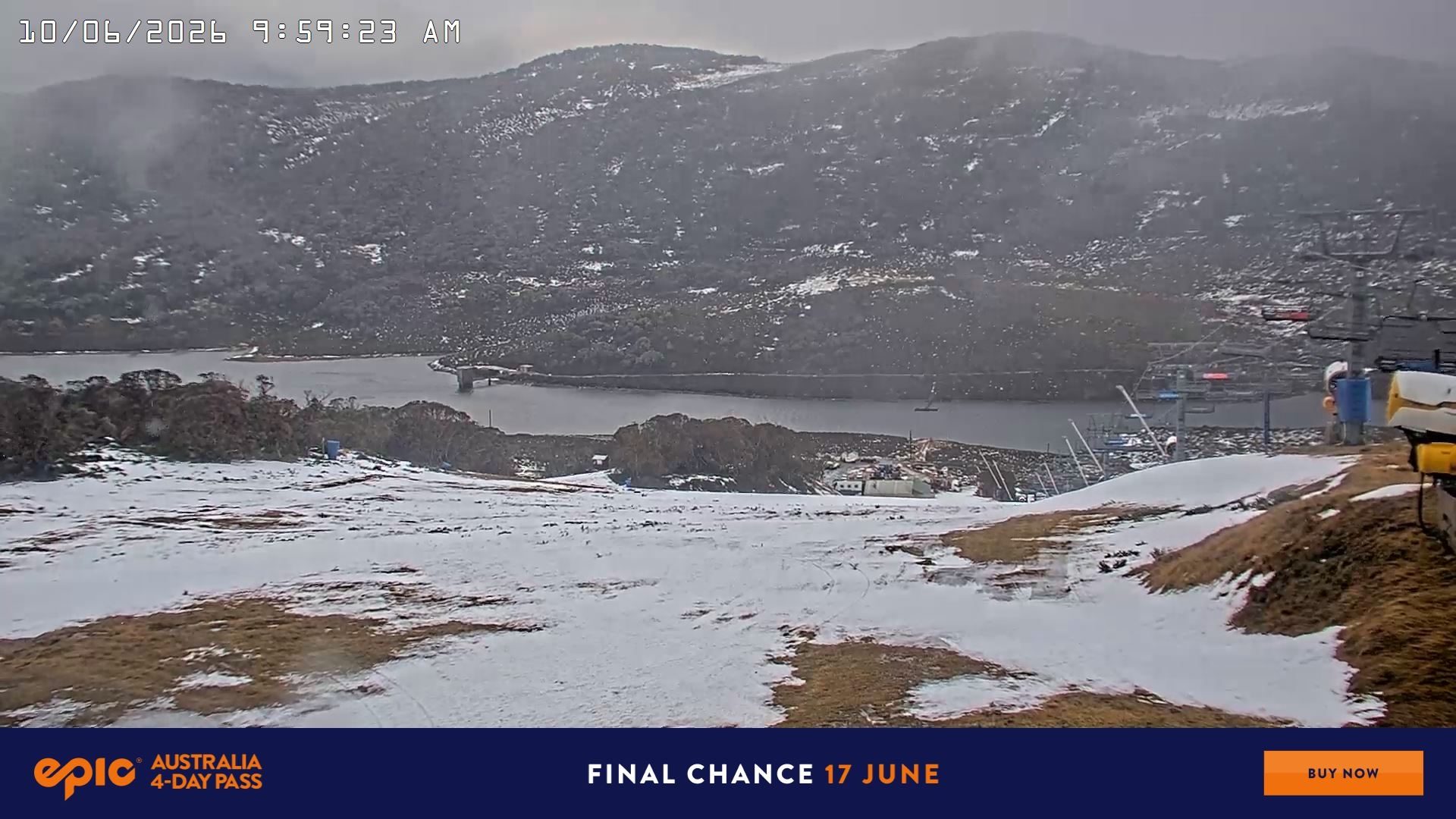 Falls Creek Main Street snow cam captured at 10 June 2026, 12:04 am