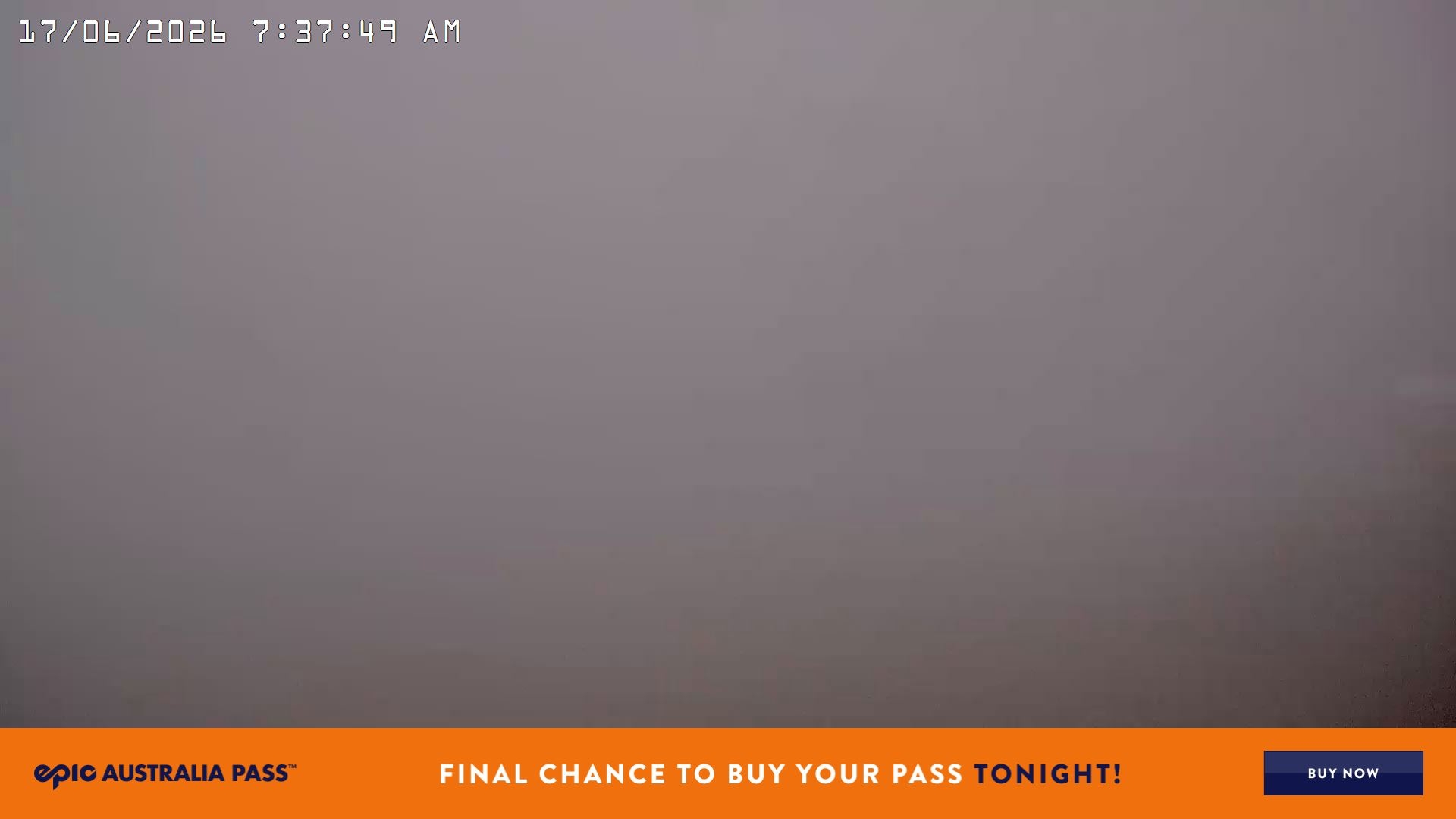 Falls Creek Main Street snow cam captured at 16 June 2026, 9:40 pm