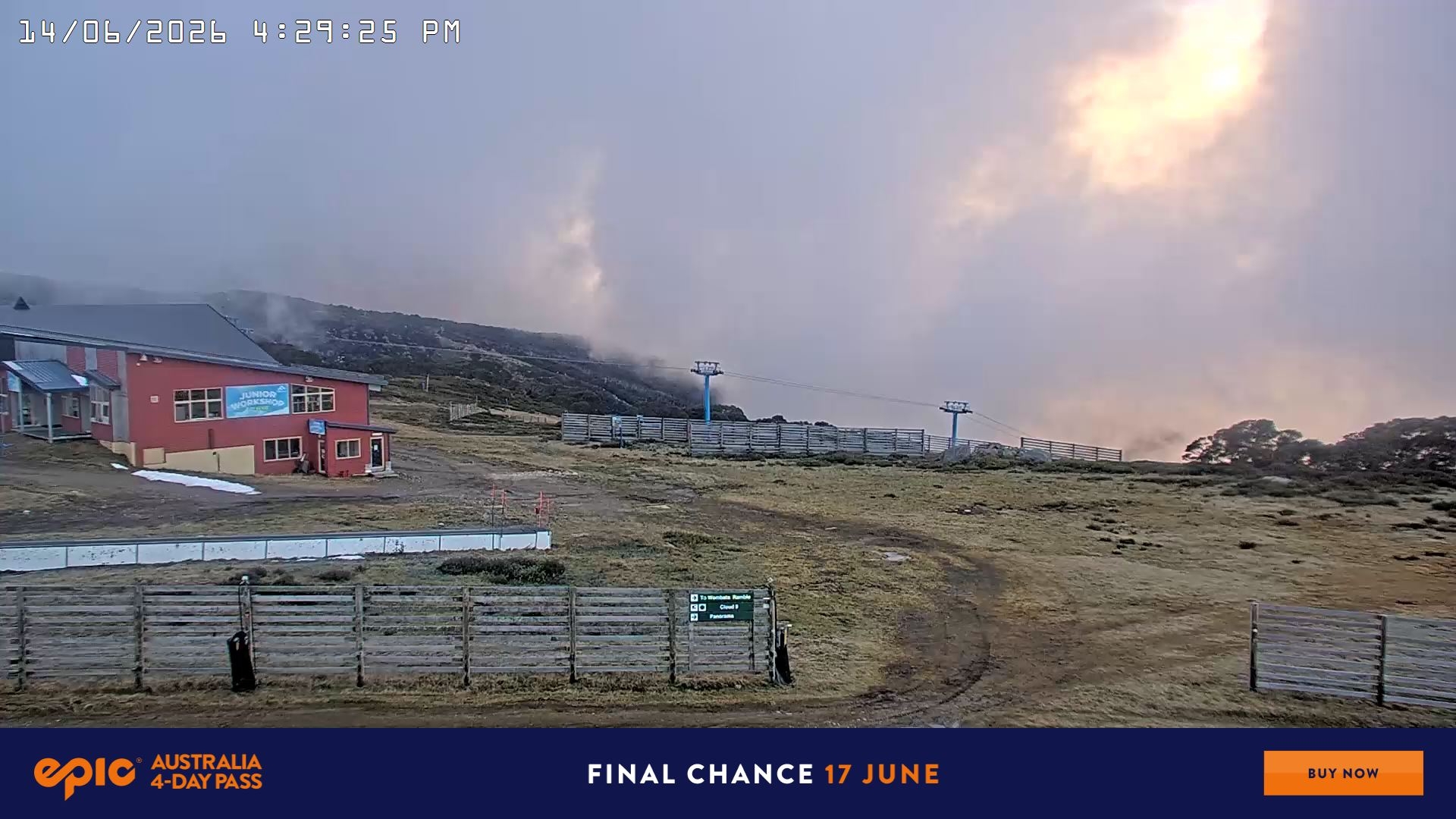 Falls Creek Cloud 9 snow cam captured at 14 June 2026, 6:33 am