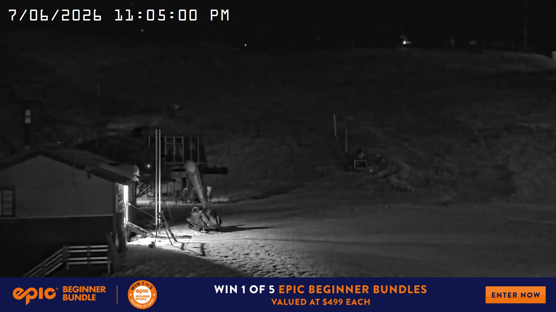 Mt Hotham Summit Trainer snow cam captured at 7 June 2026, 1:05 pm