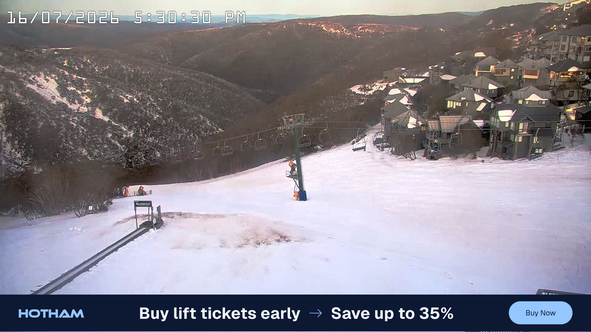 Mt Hotham Hotham Heights snow cam captured at 16 July 2026 at 5:30 pm AEST