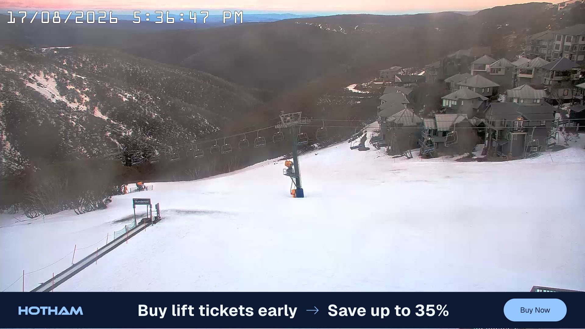 Mt Hotham Hotham Heights snow cam captured at 17 August 2026 at 5:44 pm AEST