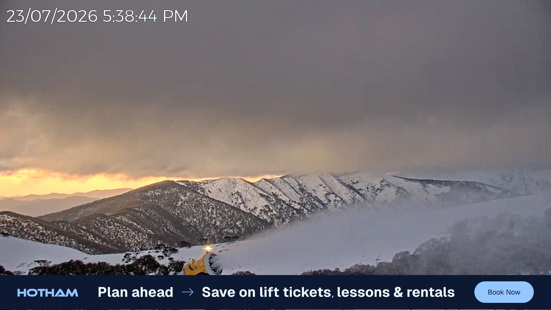 Mt Hotham Razorback snow cam captured at 23 July 2026 at 5:39 pm AEST