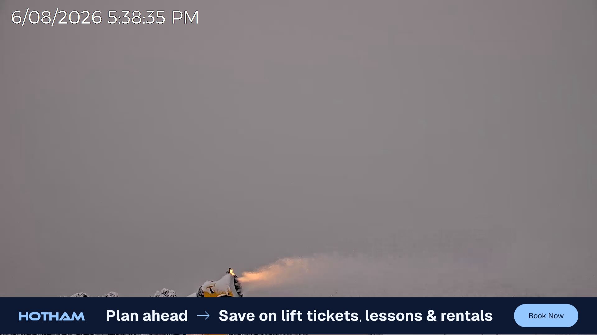 Mt Hotham Razorback snow cam captured at 6 August 2026 at 5:40 pm AEST