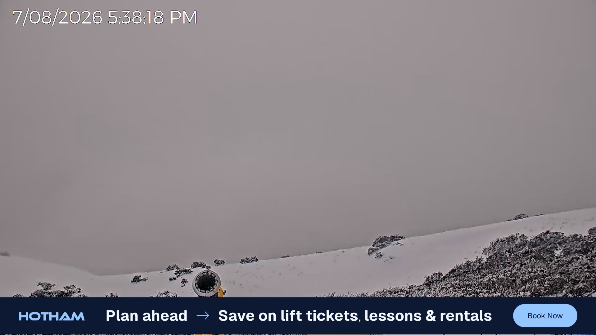 Mt Hotham Razorback snow cam captured at 7 August 2026 at 5:41 pm AEST