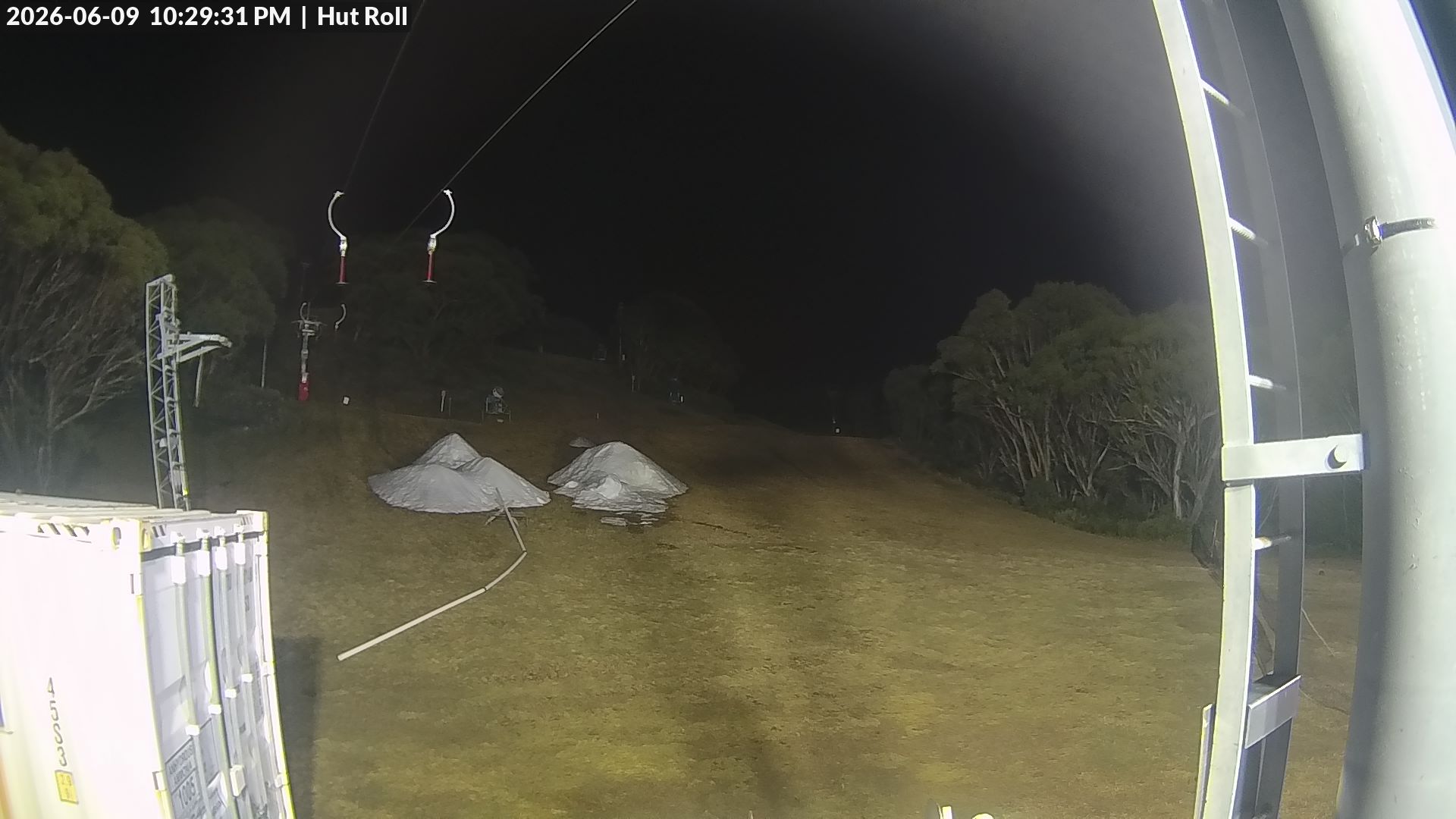 Mt Baw Baw Hut Roll snow cam captured at 9 June 2026, 12:34 pm