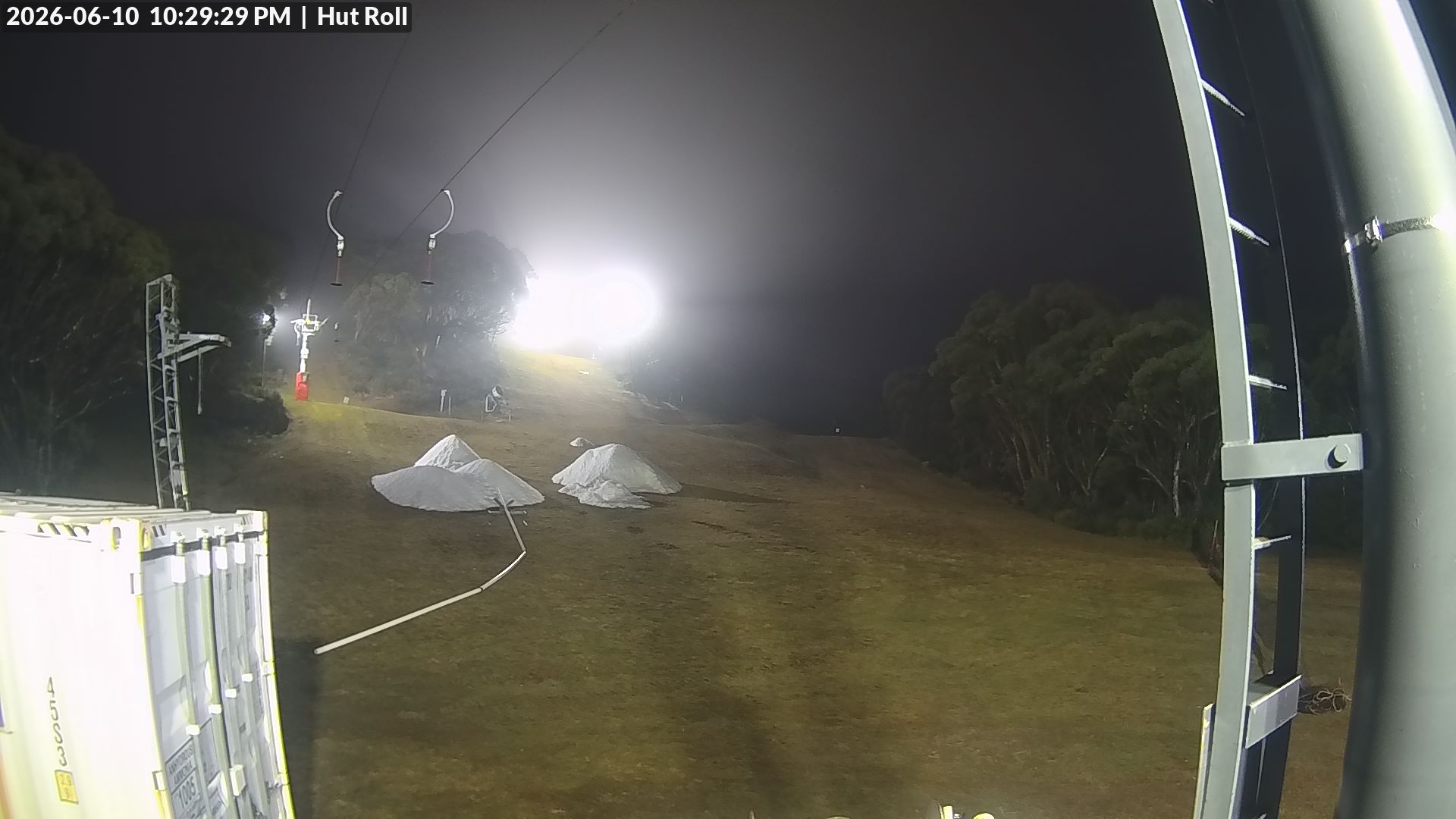 Mt Baw Baw Hut Roll snow cam captured at 10 June 2026, 12:32 pm