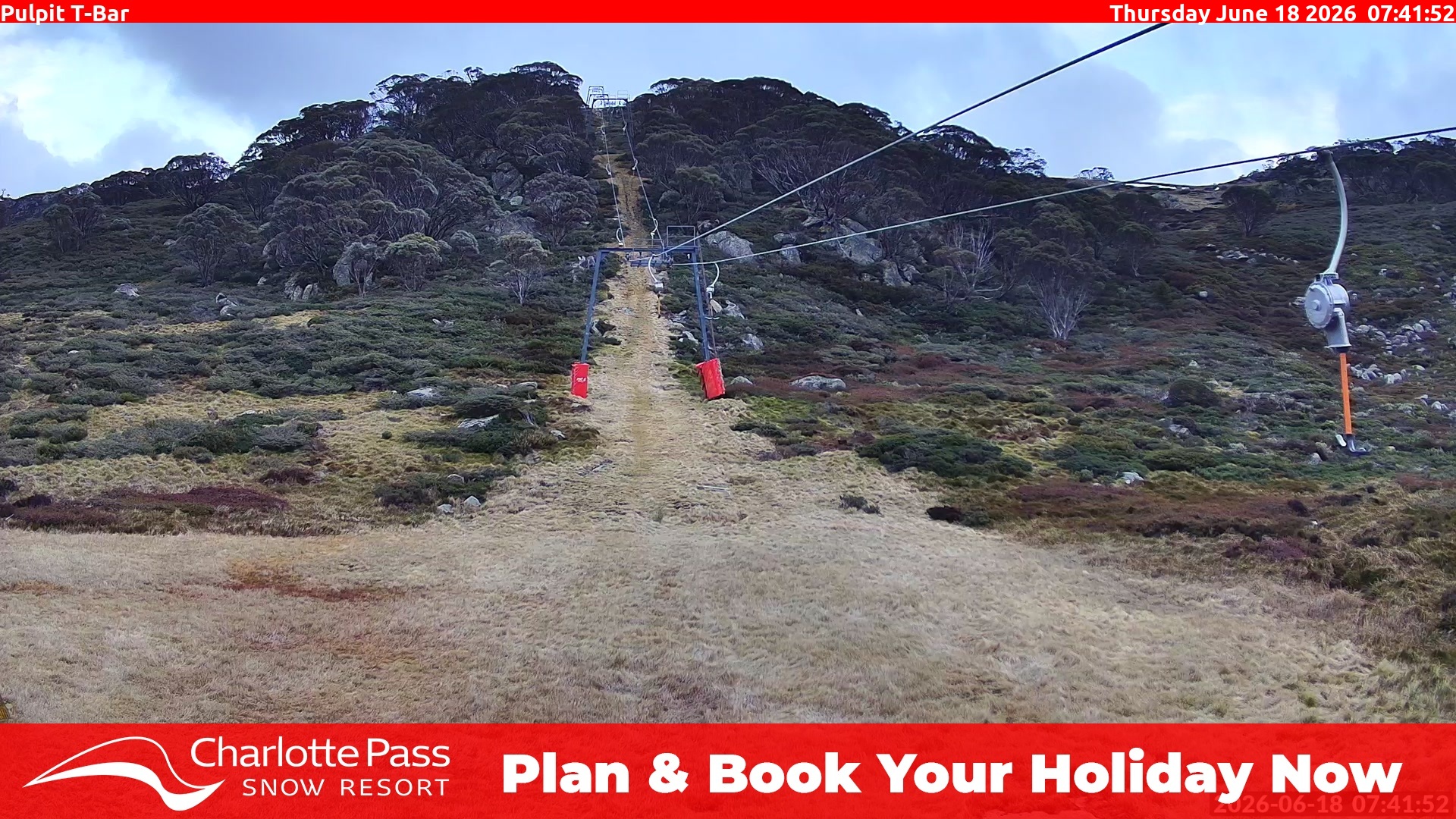 Charlotte Pass Pulpit T-Bar snow cam captured at 17 June 2026, 9:42 pm