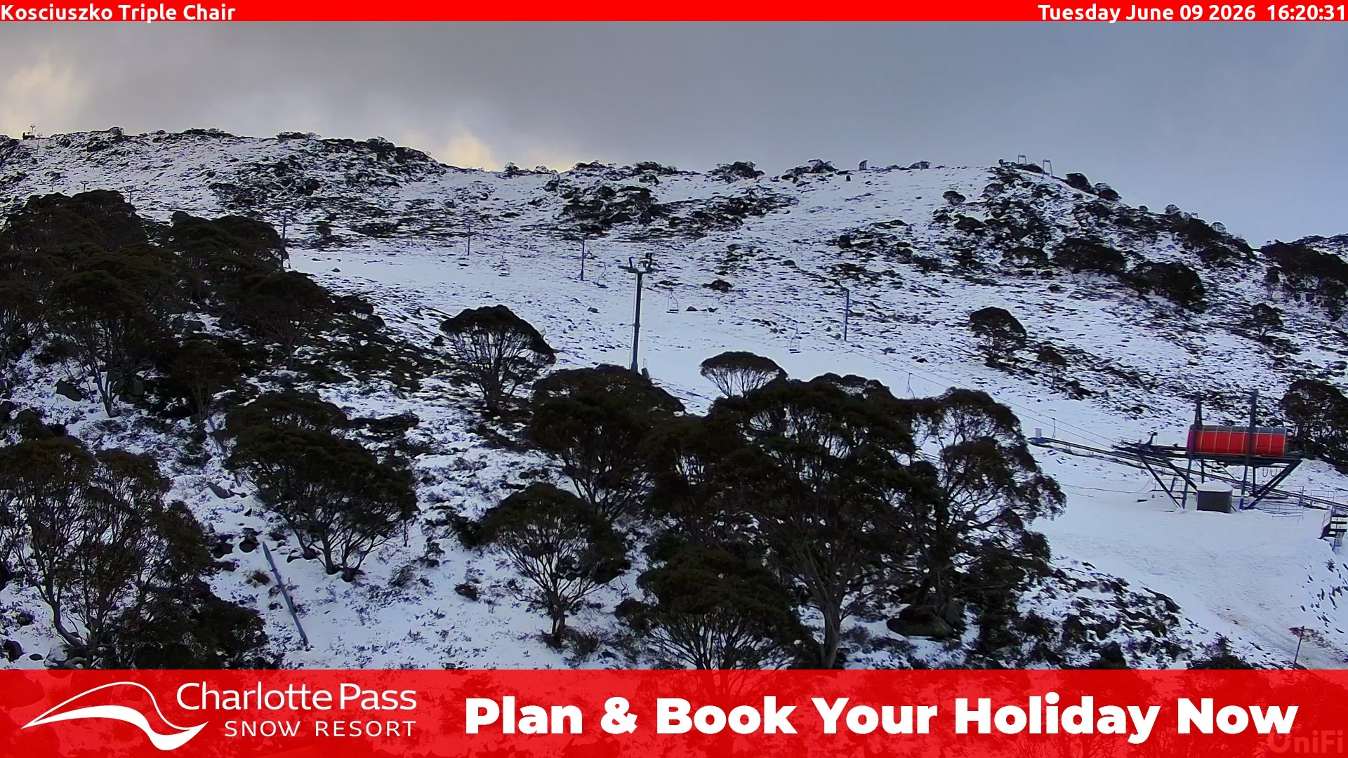 Charlotte Pass Kosciuszko Triple Chair snow cam captured at 9 June 2026, 6:24 am