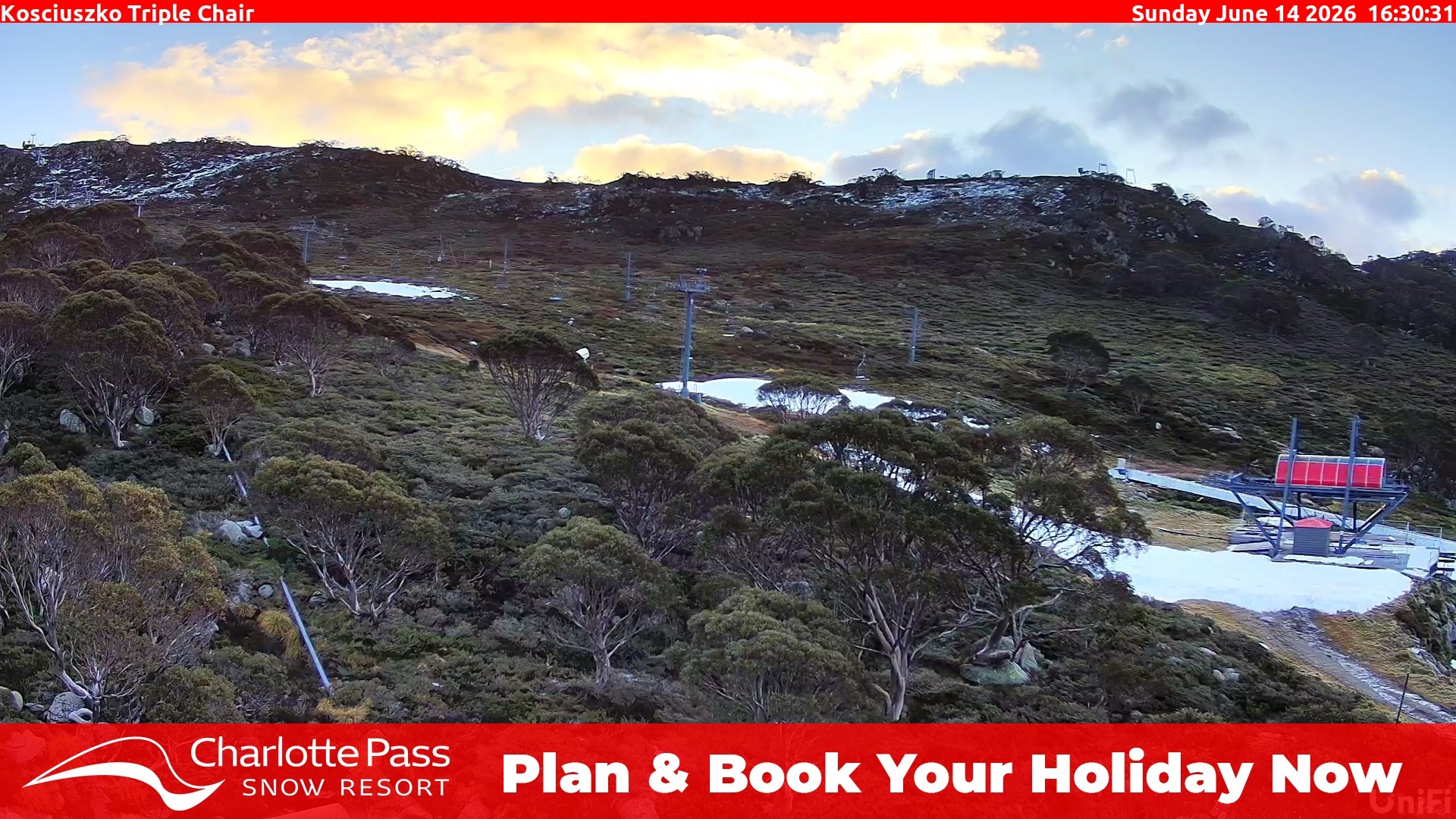 Charlotte Pass Kosciuszko Triple Chair snow cam captured at 14 June 2026, 6:35 am