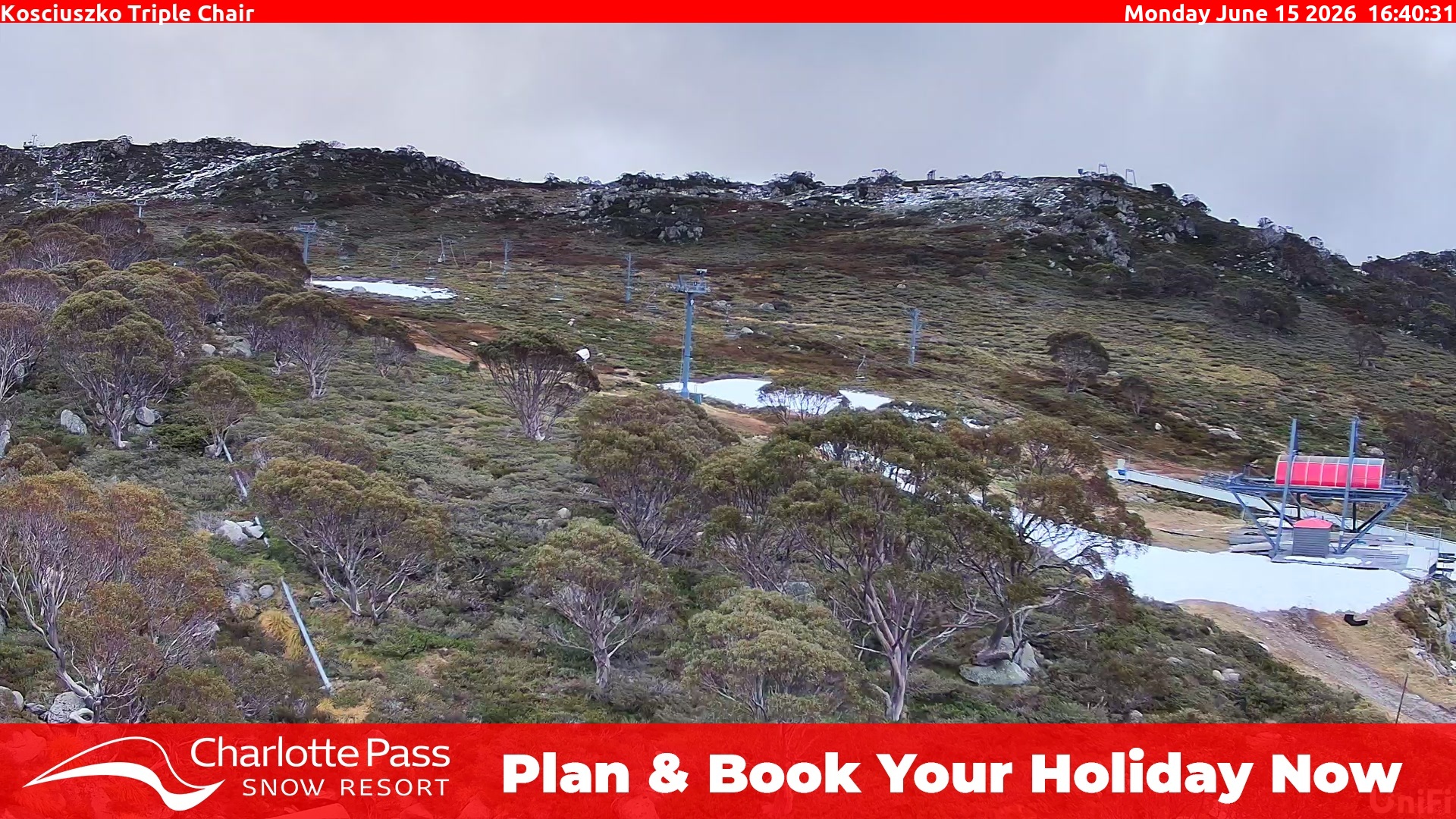 Charlotte Pass Kosciuszko Triple Chair snow cam captured at 15 June 2026, 6:41 am