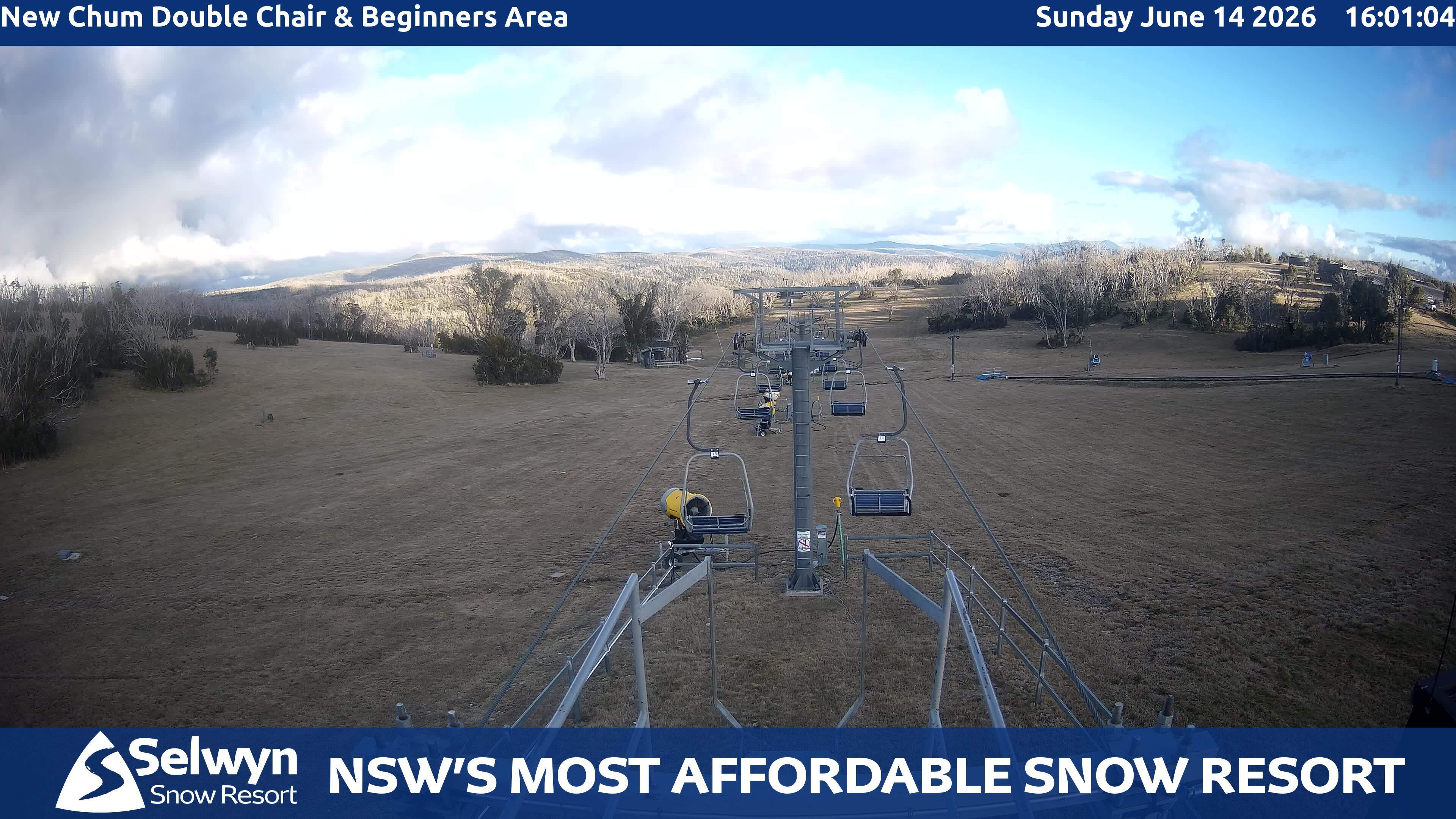 Selwyn Snow Resort New Chum Double Chair and Beginners Area snow cam captured at 14 June 2026, 6:05 am