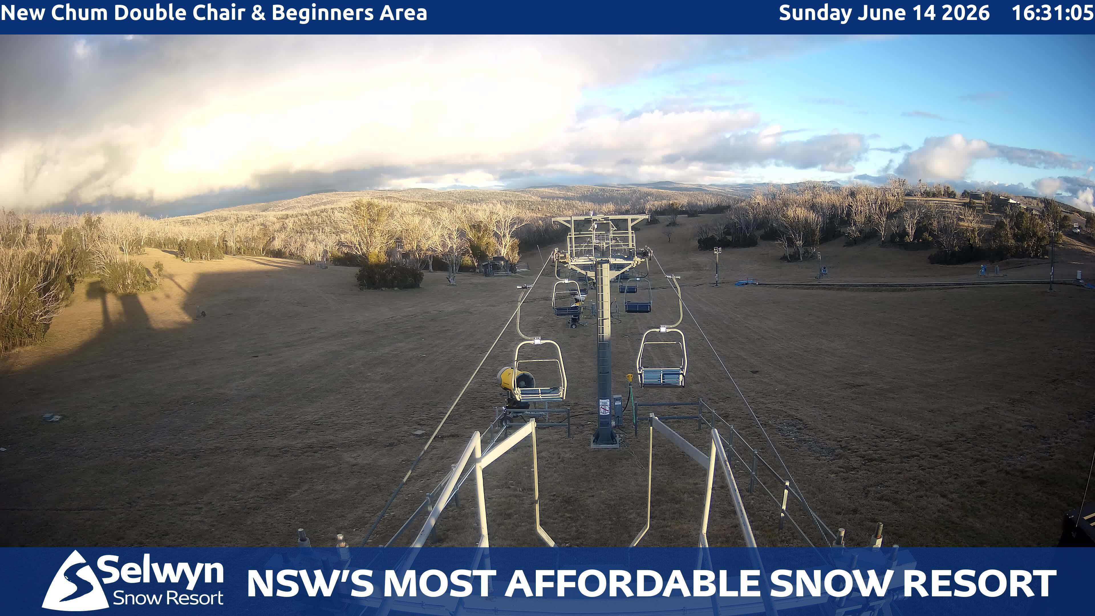 Selwyn Snow Resort New Chum Double Chair and Beginners Area snow cam captured at 14 June 2026, 6:35 am