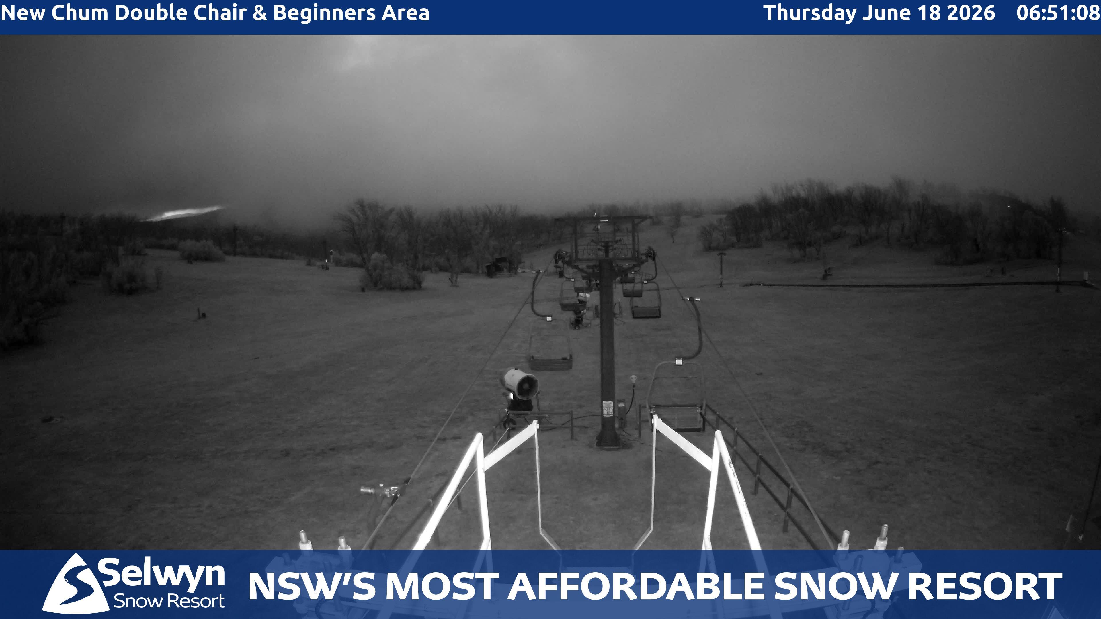 Selwyn Snow Resort New Chum Double Chair and Beginners Area snow cam captured at 17 June 2026, 8:55 pm