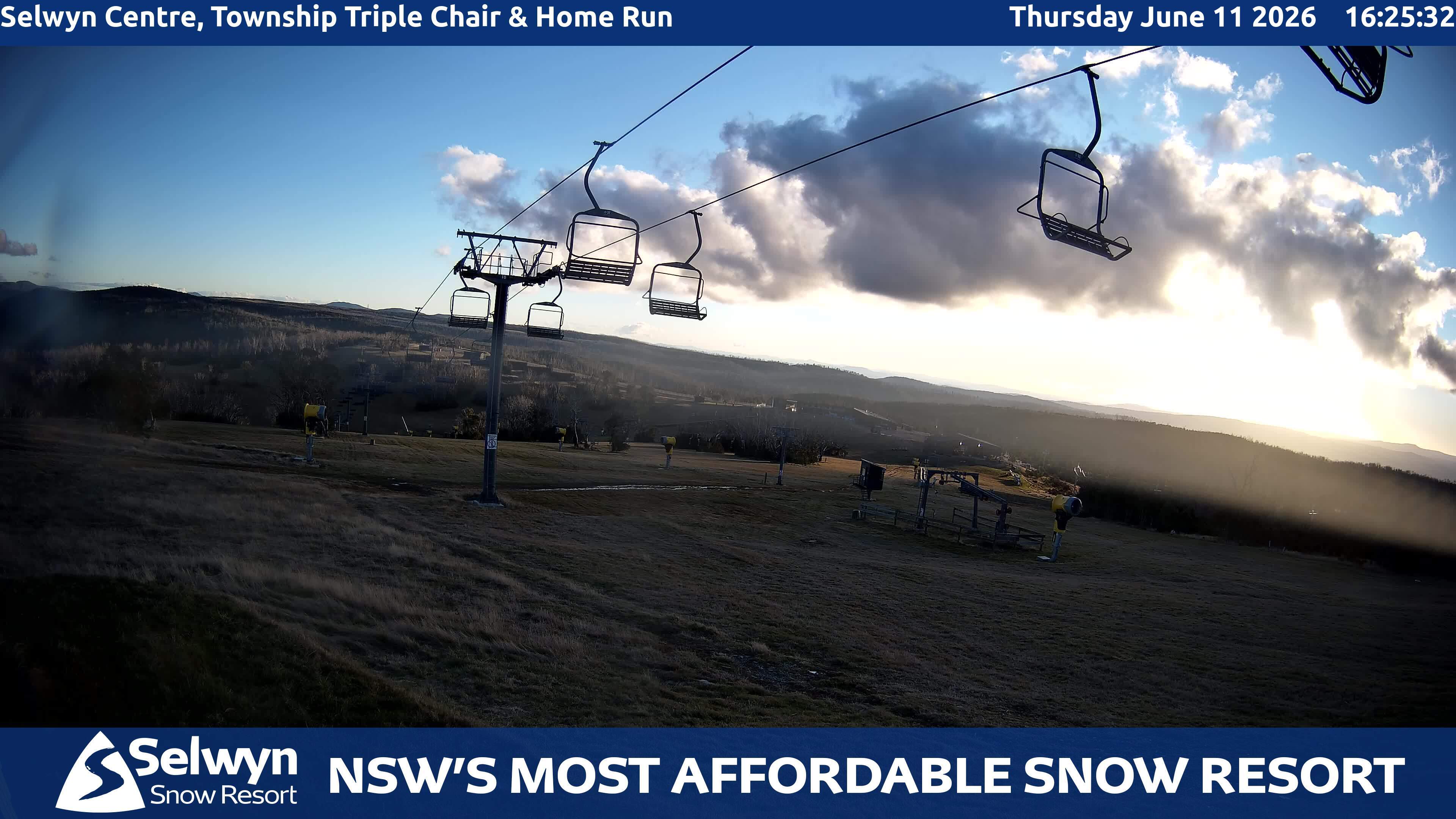 Selwyn Snow Resort Selwyn Centre, Township Triple Chair and Home Run snow cam captured at 11 June 2026, 6:28 am
