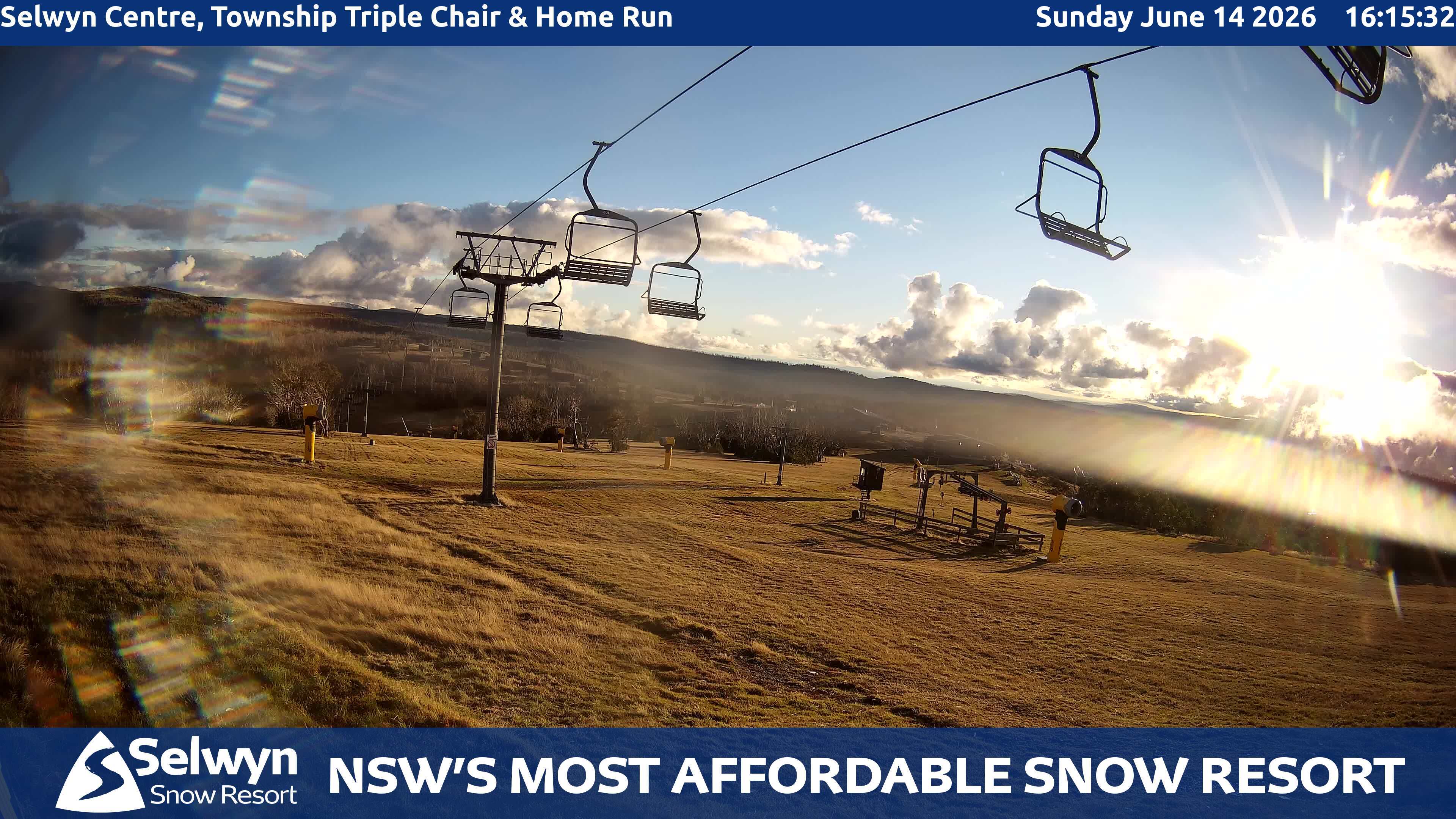 Selwyn Snow Resort Selwyn Centre, Township Triple Chair and Home Run snow cam captured at 14 June 2026, 6:17 am