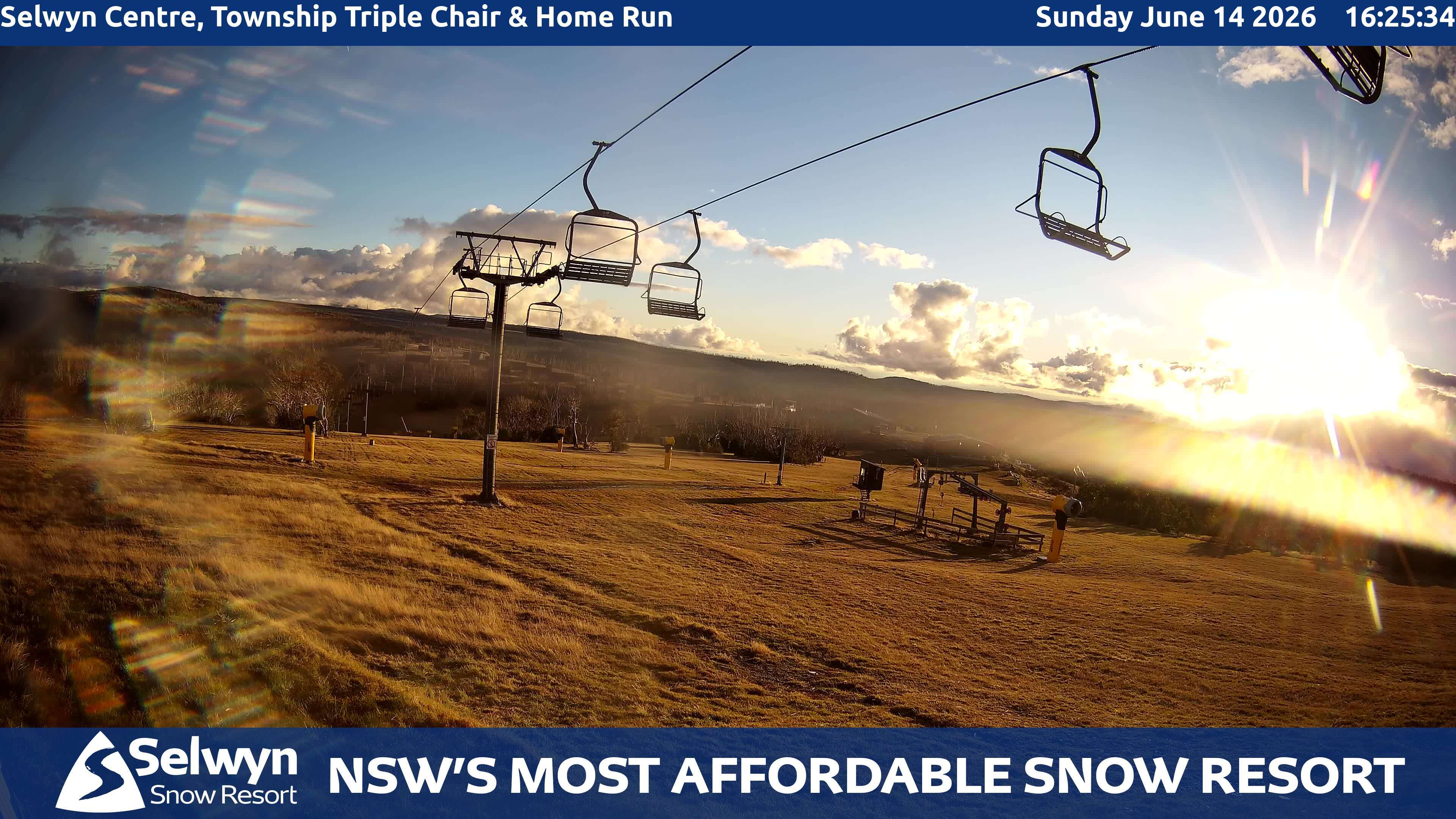 Selwyn Snow Resort Selwyn Centre, Township Triple Chair and Home Run snow cam captured at 14 June 2026, 6:29 am