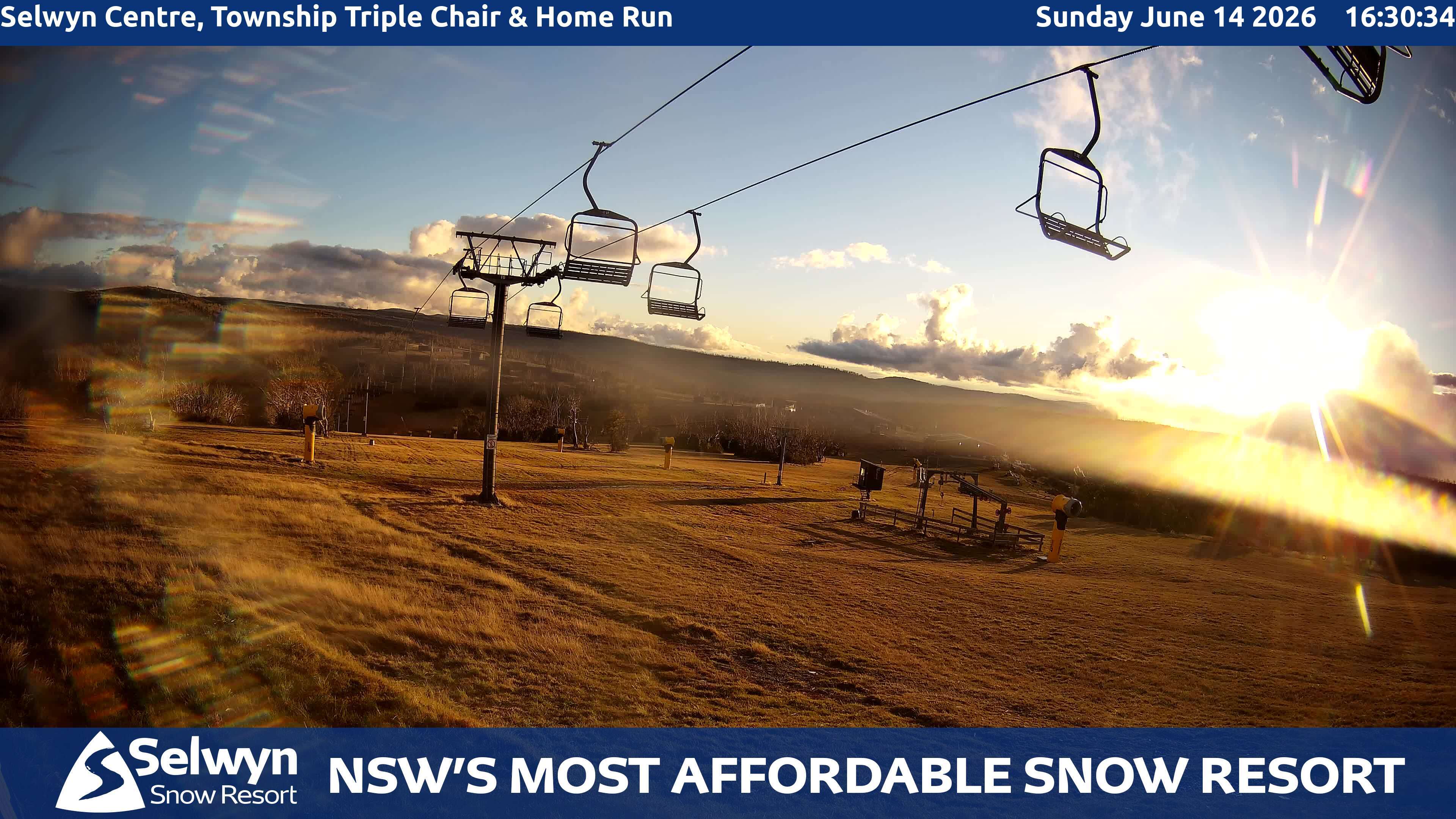Selwyn Snow Resort Selwyn Centre, Township Triple Chair and Home Run snow cam captured at 14 June 2026, 6:35 am