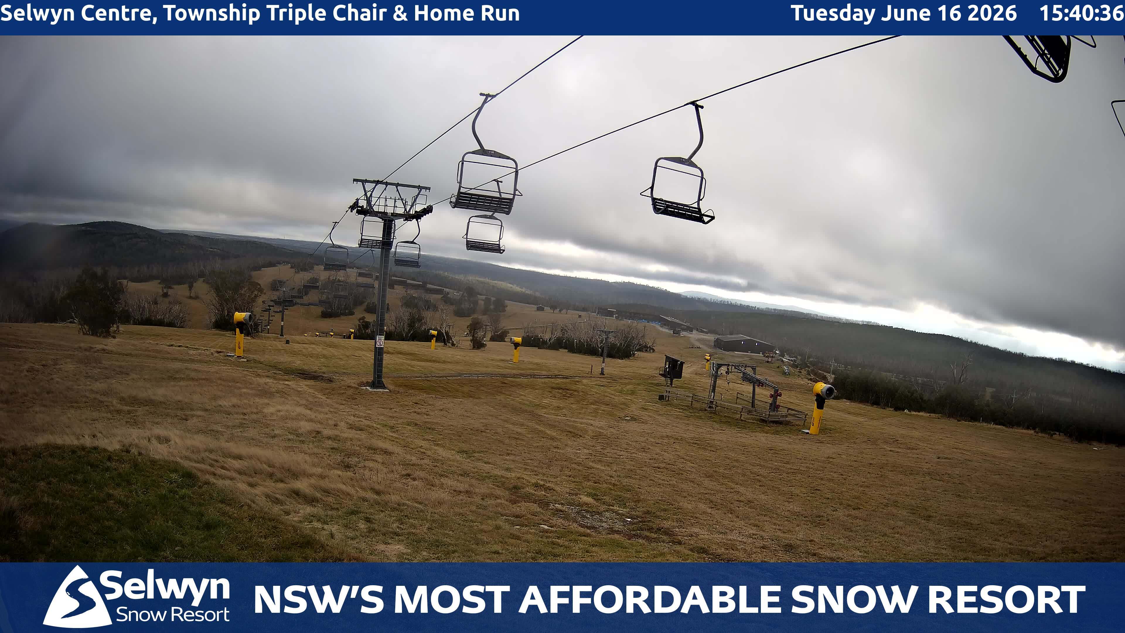 Selwyn Snow Resort Selwyn Centre, Township Triple Chair and Home Run snow cam captured at 16 June 2026, 5:42 am