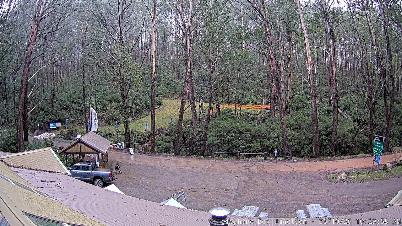 Mt Stirling Telephone Box Junction snow cam captured at 10 June 2026, 12:34 am