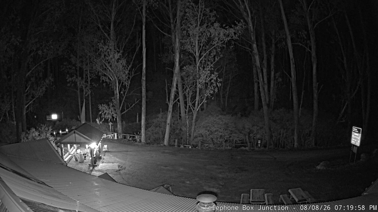 Mt Stirling Telephone Box Junction snow cam captured at 8 August 2026 at 7:23 pm AEST