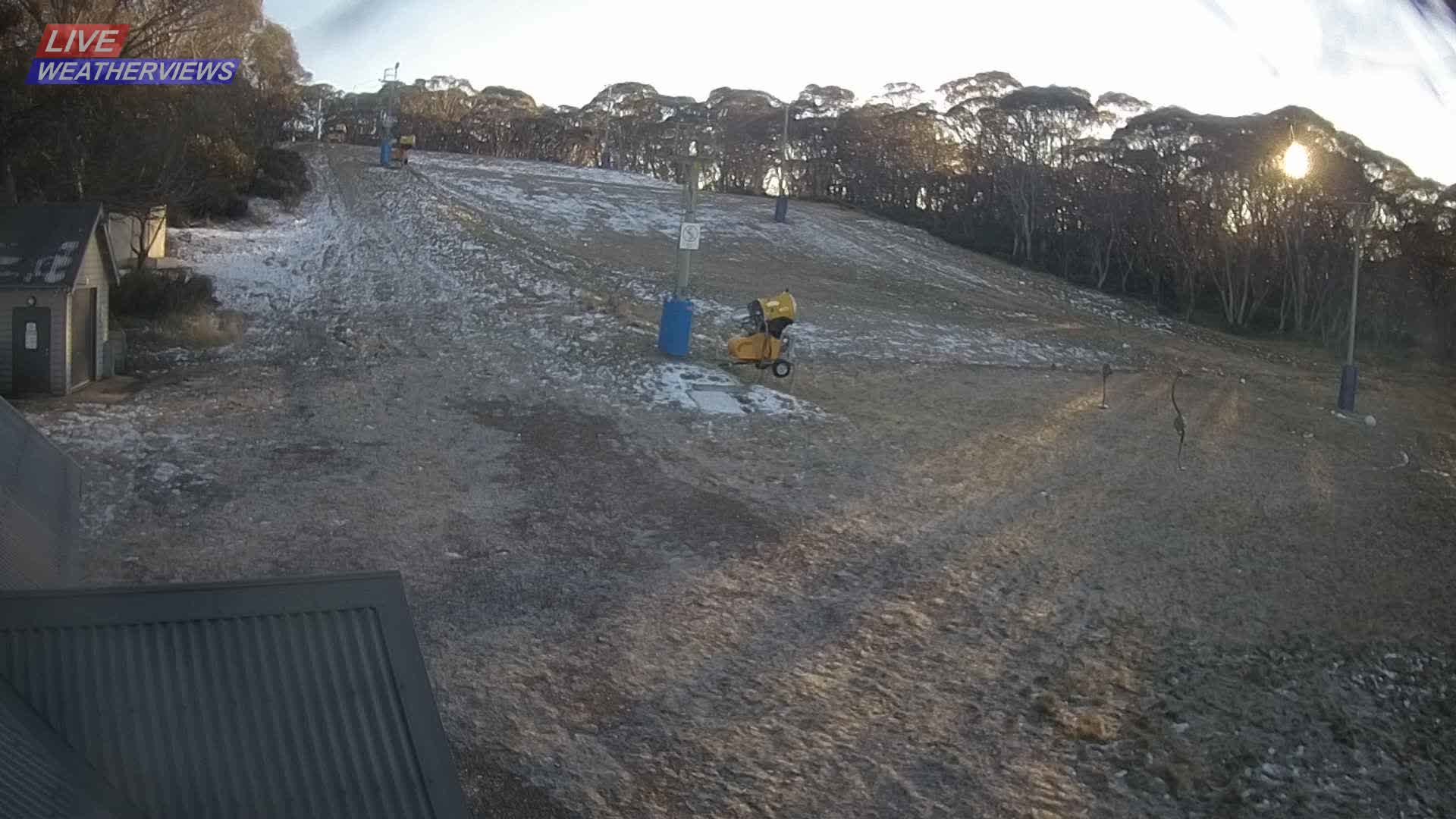 Dinner Plain Cobungra Platter snow cam captured at 7 June 2026, 10:12 pm