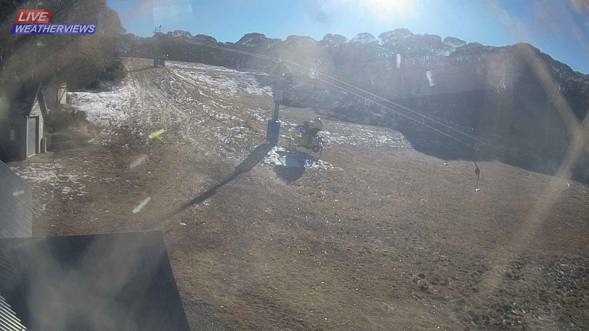 Dinner Plain Cobungra Platter snow cam captured at 7 June 2026, 11:48 pm