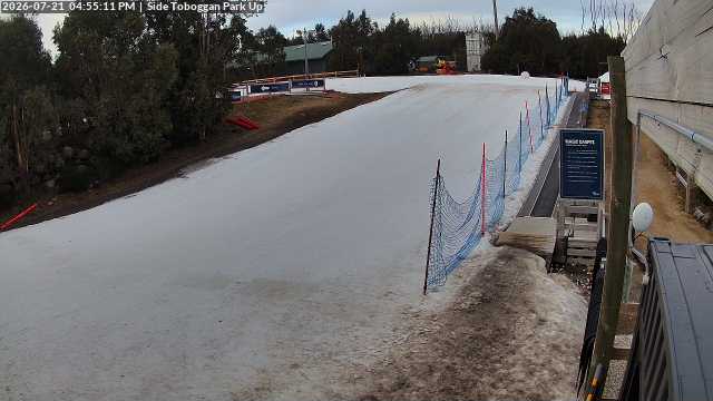 Lake Mountain Mini Toboggan Run snow cam captured at 21 July 2026 at 5:00 pm AEST