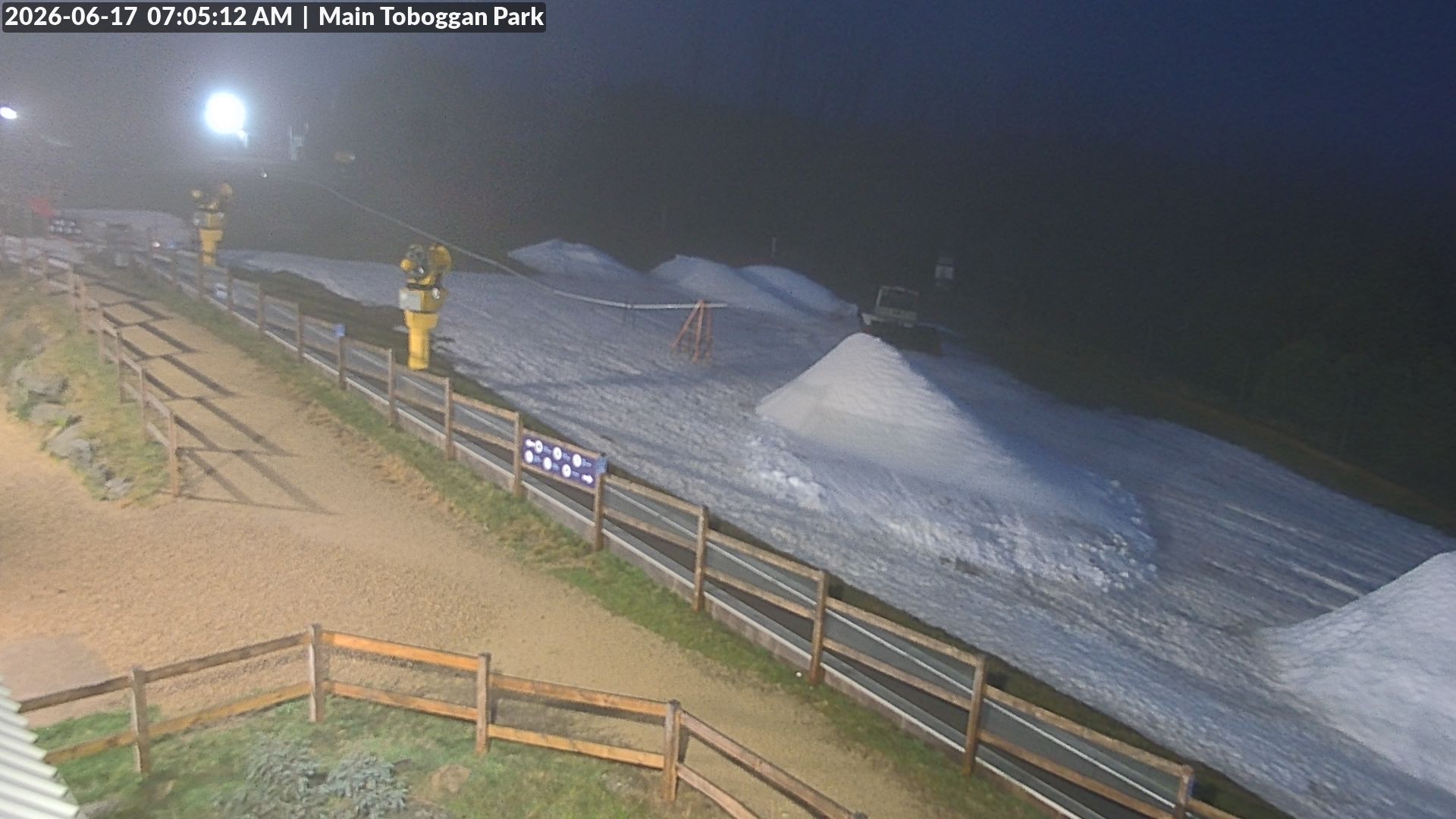 Lake Mountain Village Toboggan Run snow cam captured at 16 June 2026, 9:07 pm