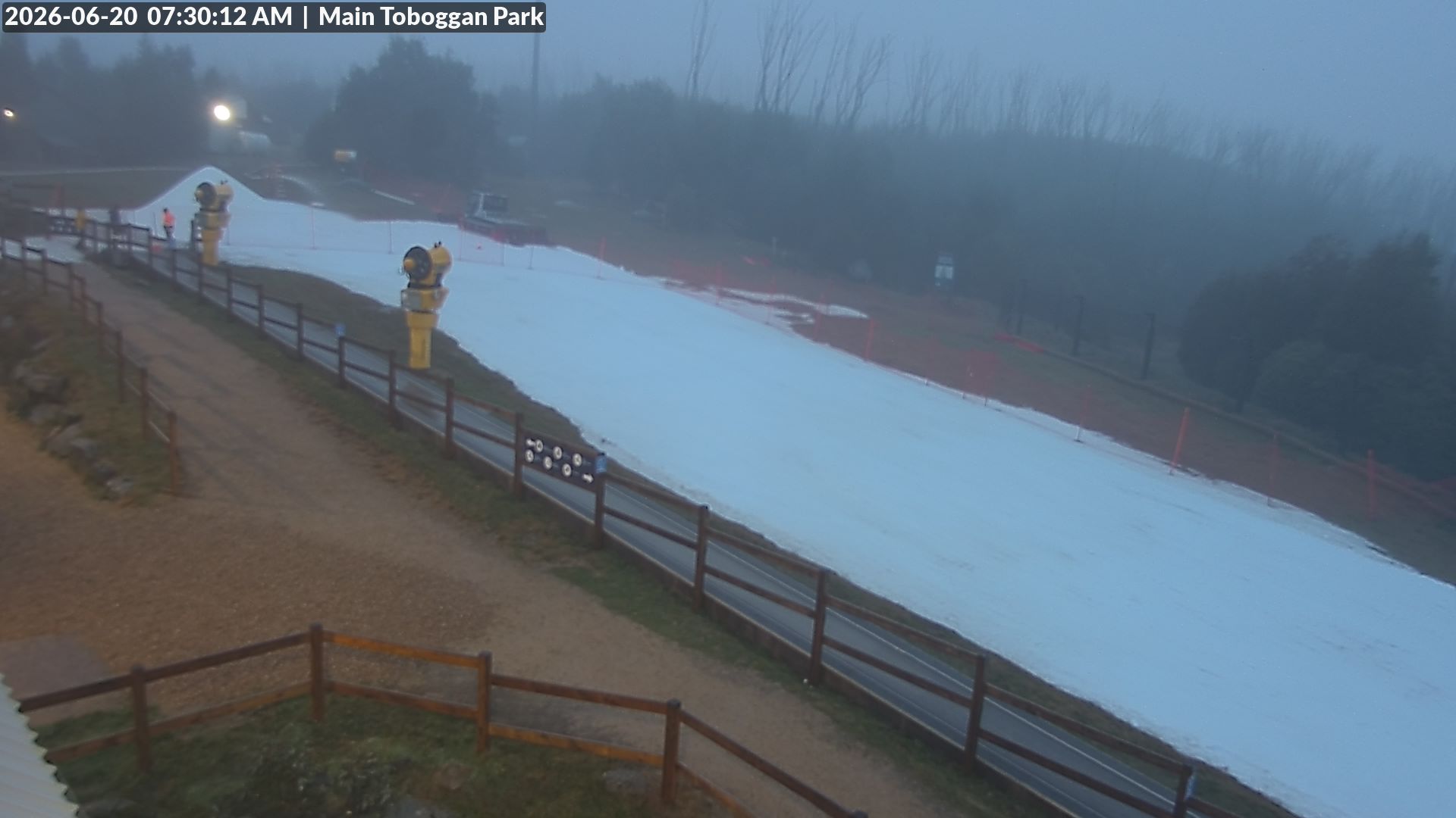 Lake Mountain Village Toboggan Run snow cam captured at 19 June 2026, 9:31 pm