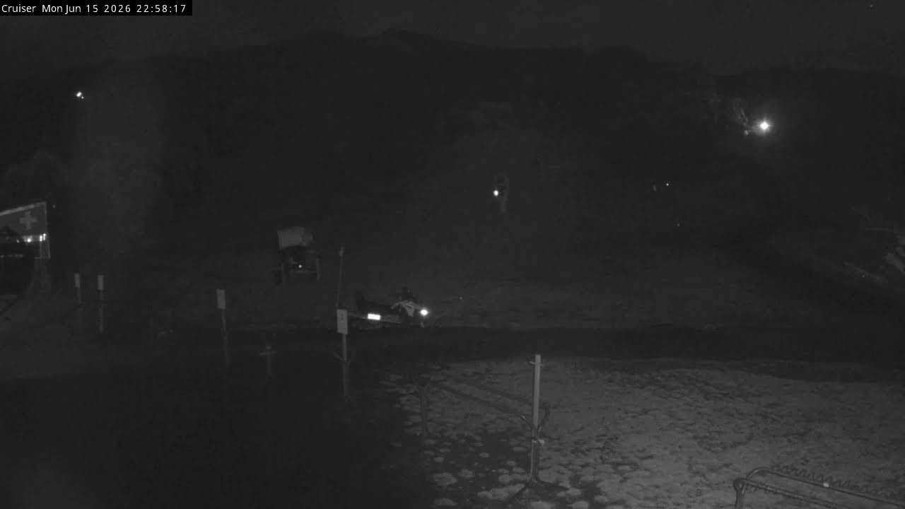 Thredbo Cruiser Area Live snow cam captured at 15 June 2026, 1:01 pm