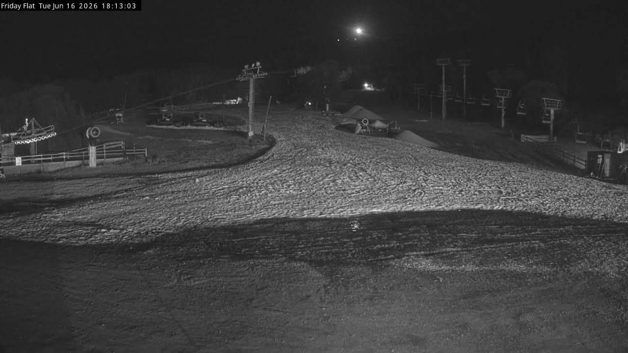 Thredbo Friday Flat Live snow cam captured at 16 June 2026, 8:13 am