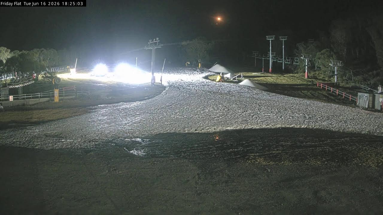 Thredbo Friday Flat Live snow cam captured at 16 June 2026, 8:25 am